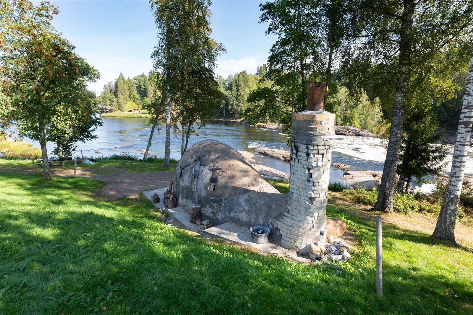 En av skulpturene fra Kjærra Fossepark Galleribilde