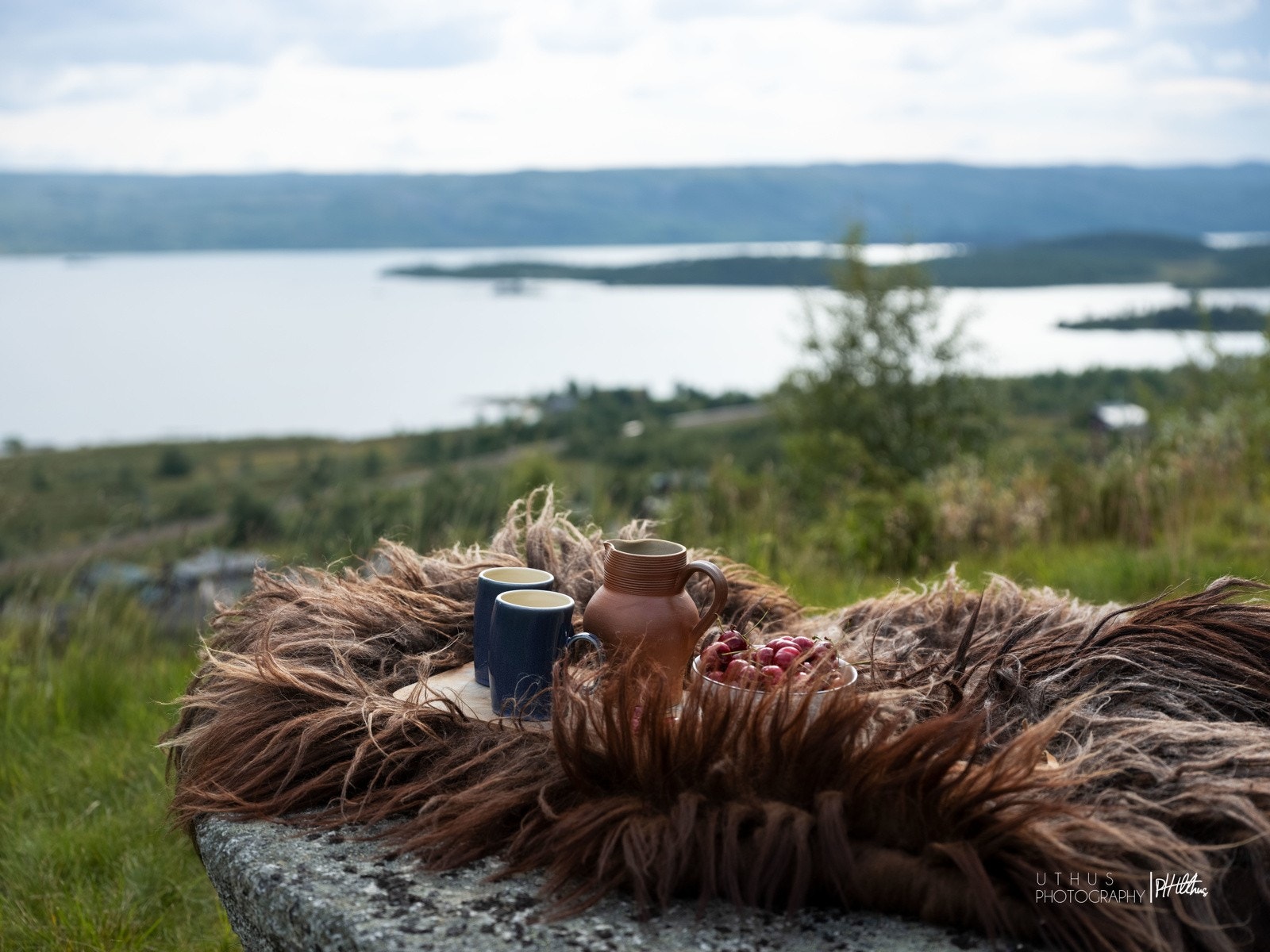 Senk skuldrene, nyt utsikten og stillheten! Kjenn at du lever! Galleribilde