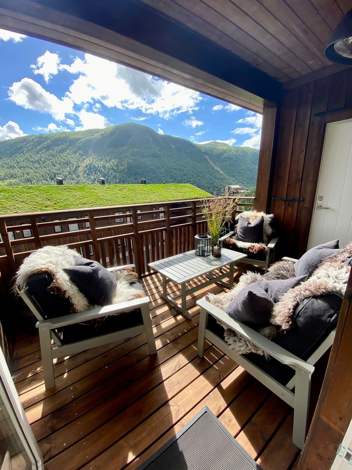 Uteplass Galleribilde