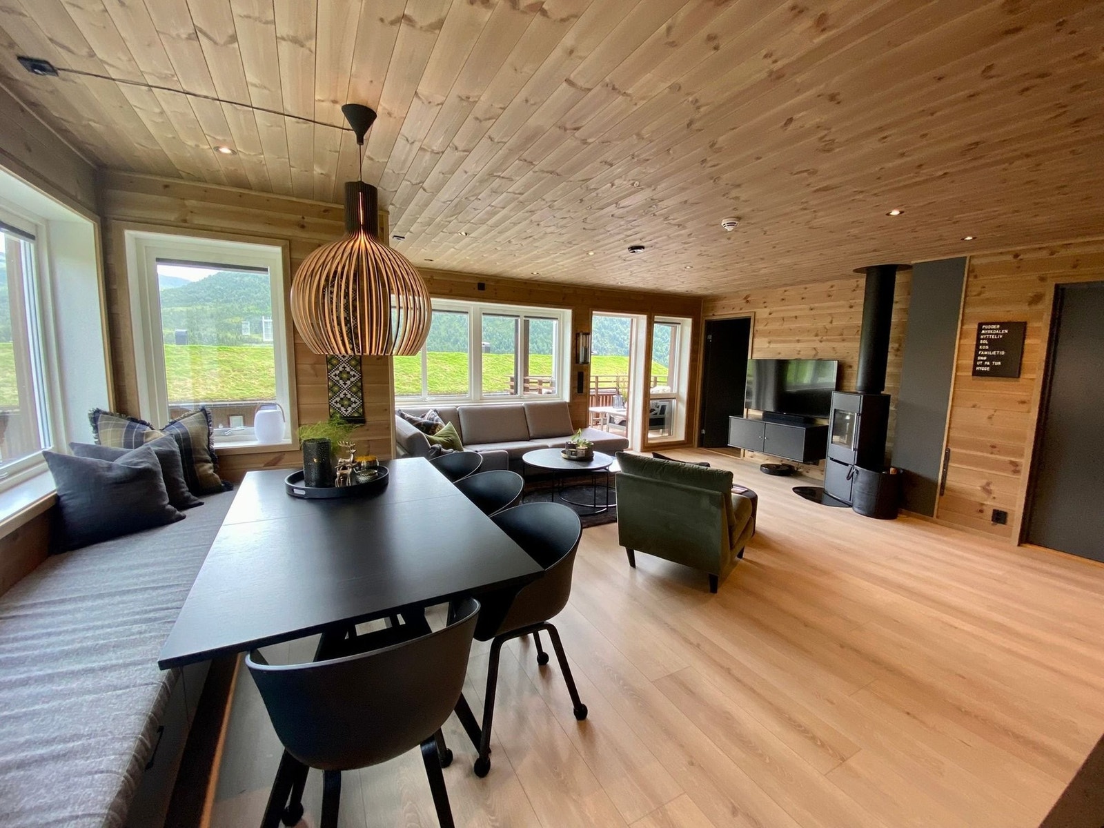 Kjøkken og stue Galleribilde