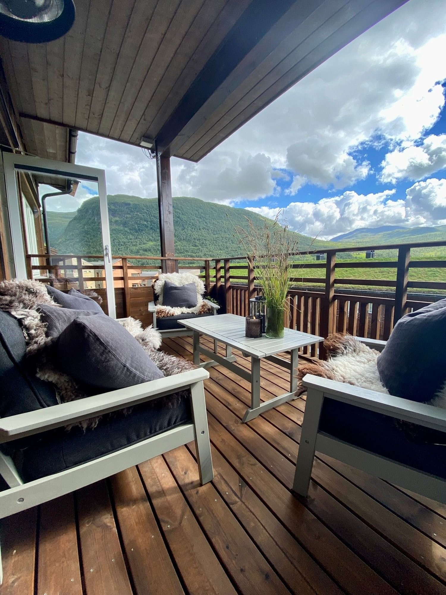 Uteplass Galleribilde