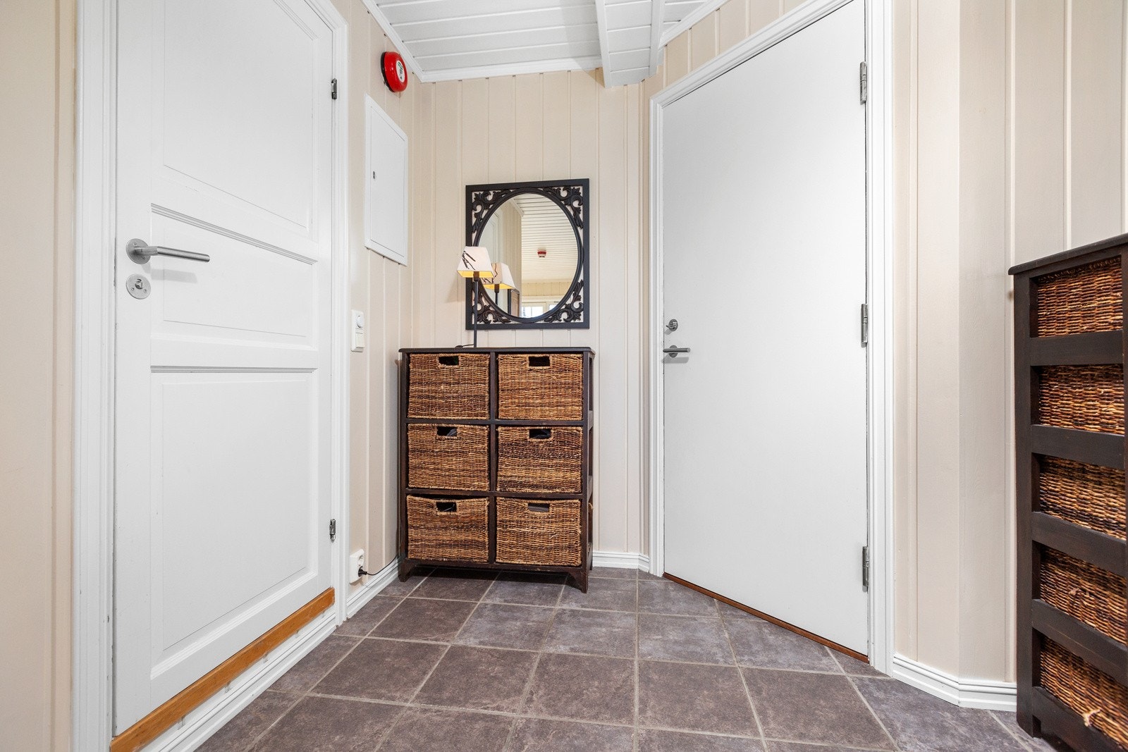 Flislagt entré Galleribilde