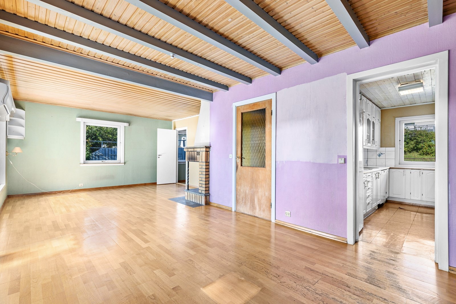 Her kan man for eksempel åpne opp for en romslig kjøkken/stue variant. Galleribilde