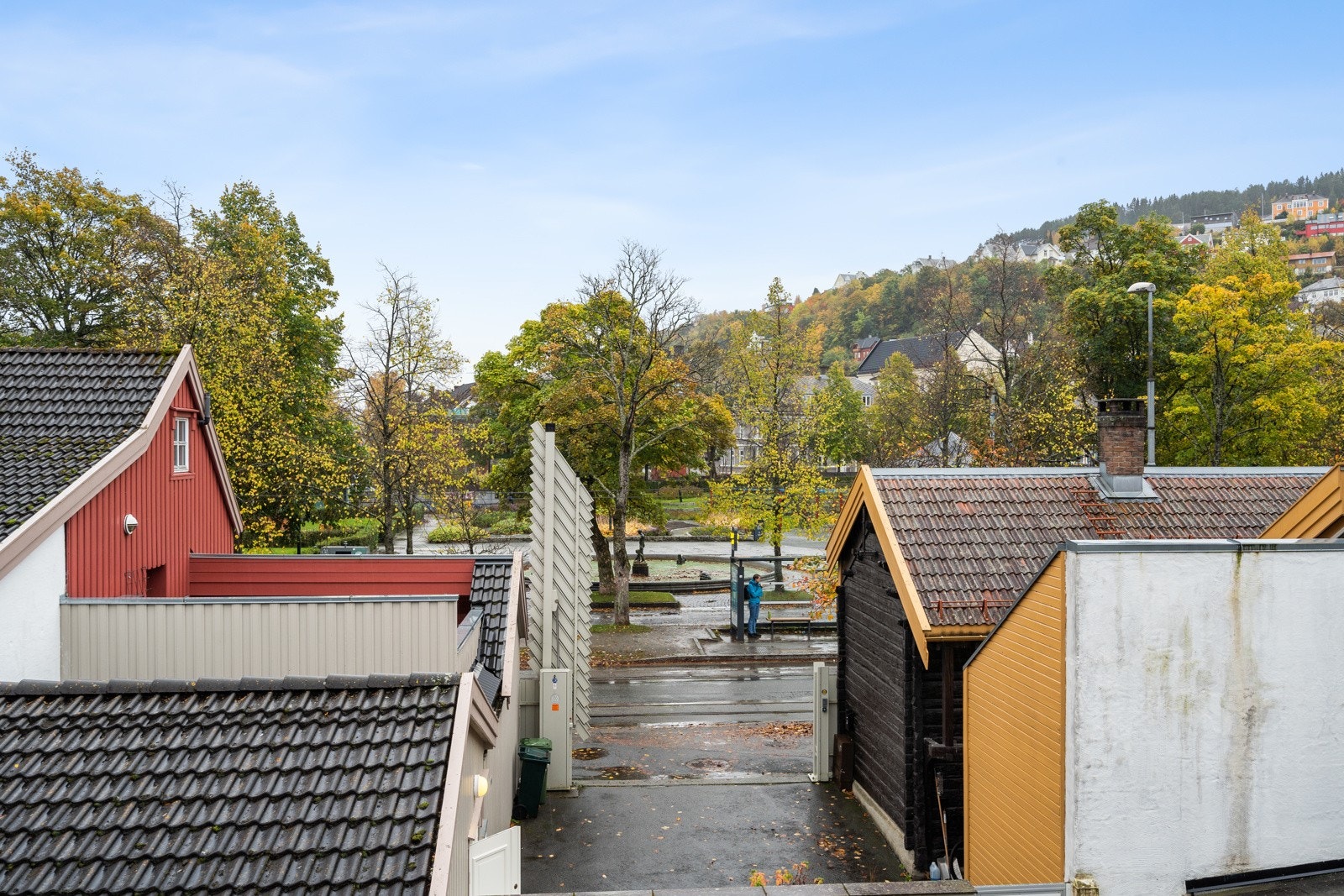 Fra balkongen har du god oversikt over nærområdet Galleribilde