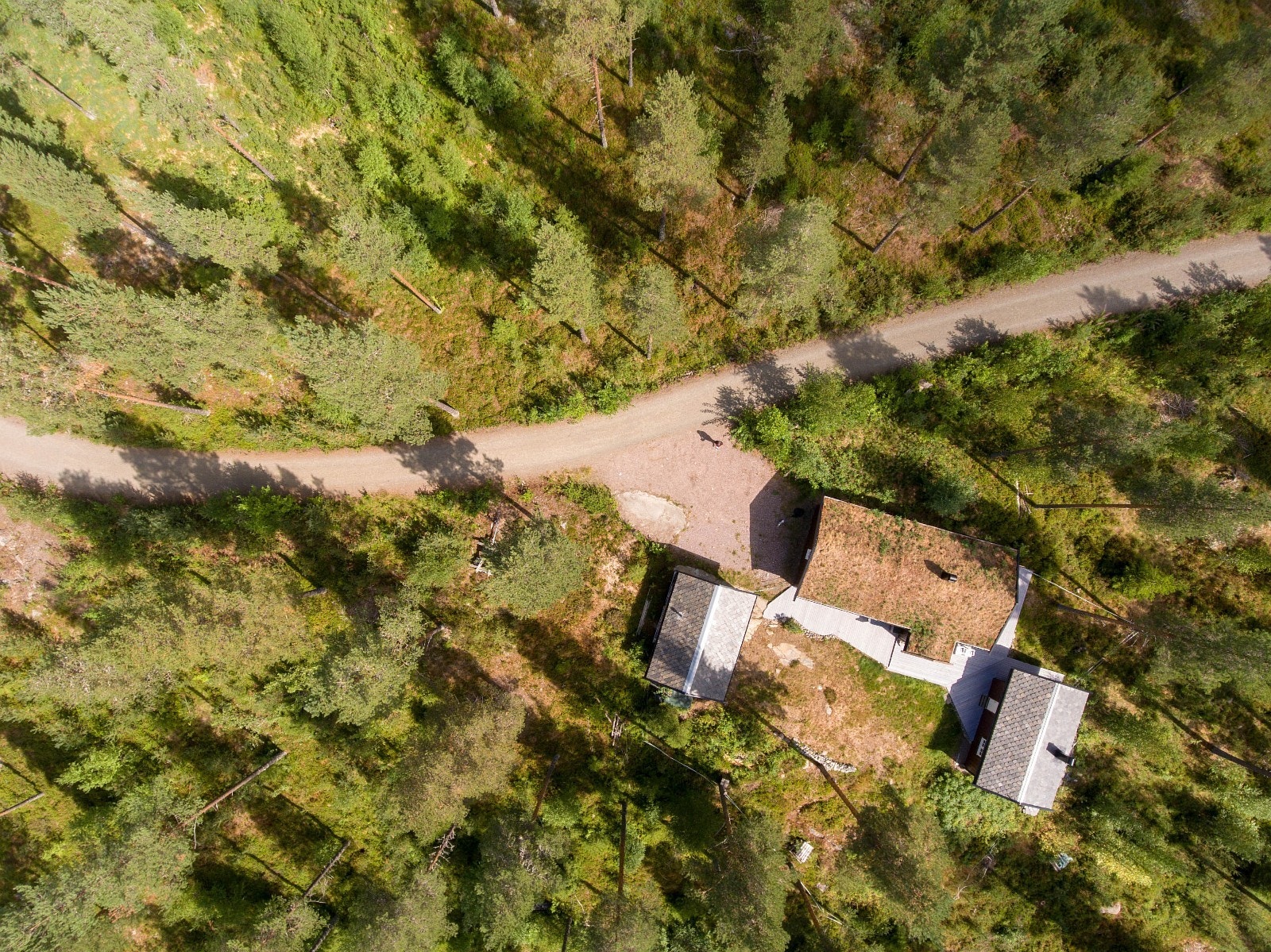 Hytteeiere kan nytte bil helt frem til hytta Galleribilde