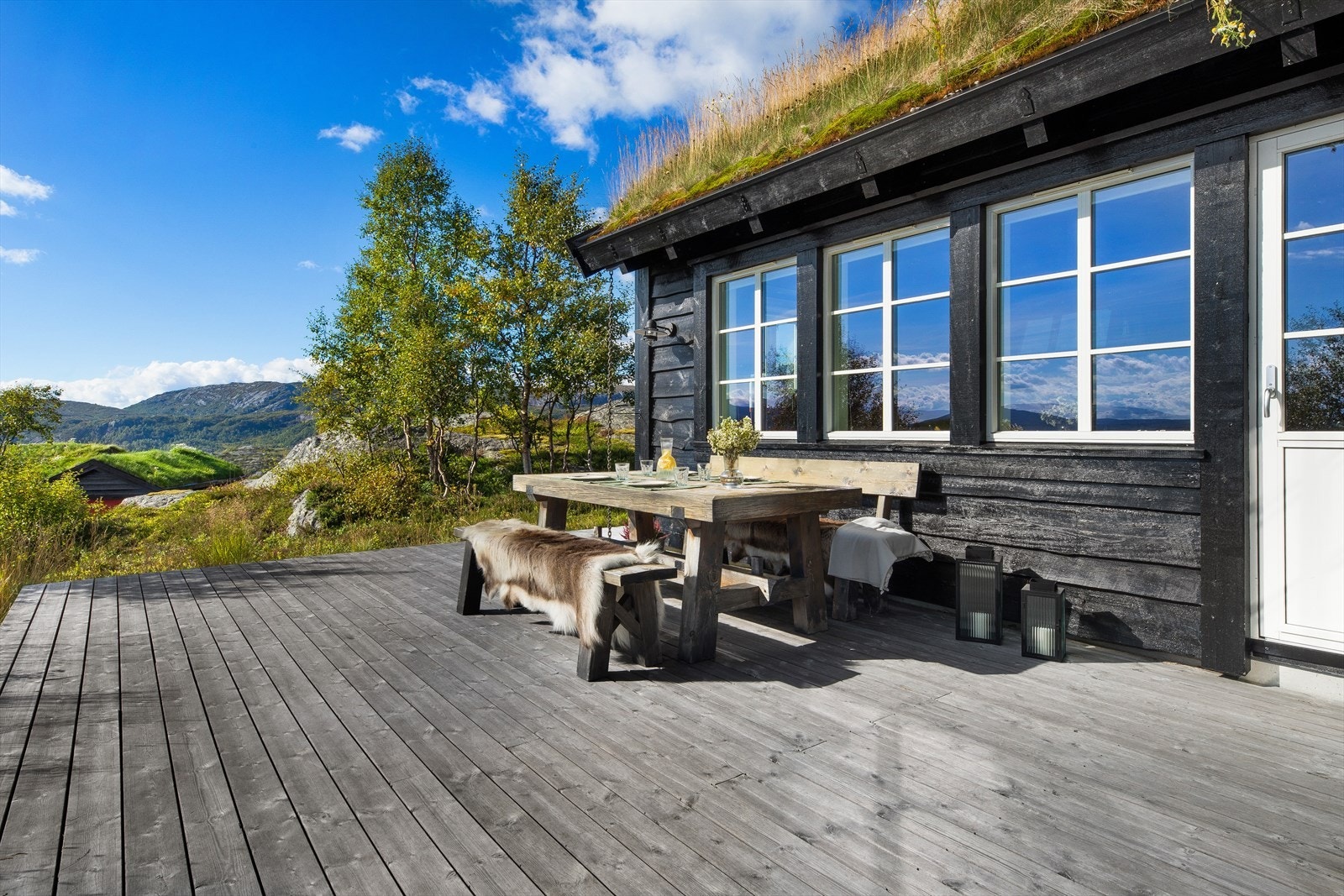 Her er det herlig å nyte solen både sommer og vinter. Galleribilde