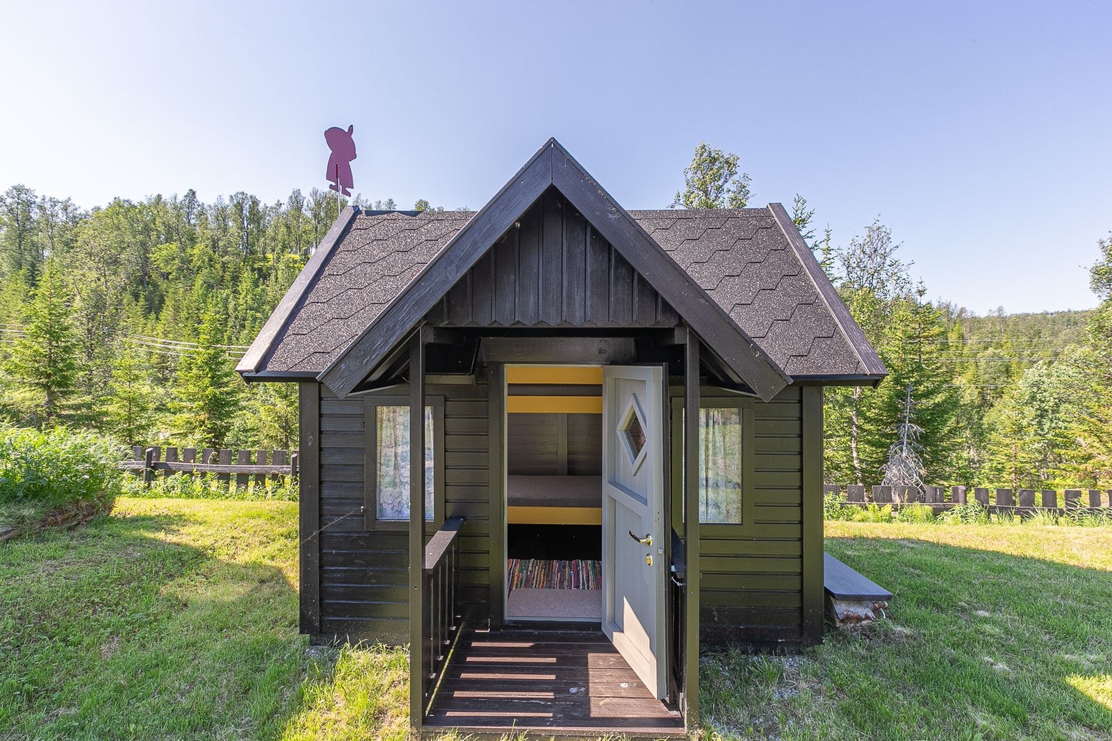 Sjarmerende lekestue. Galleribilde