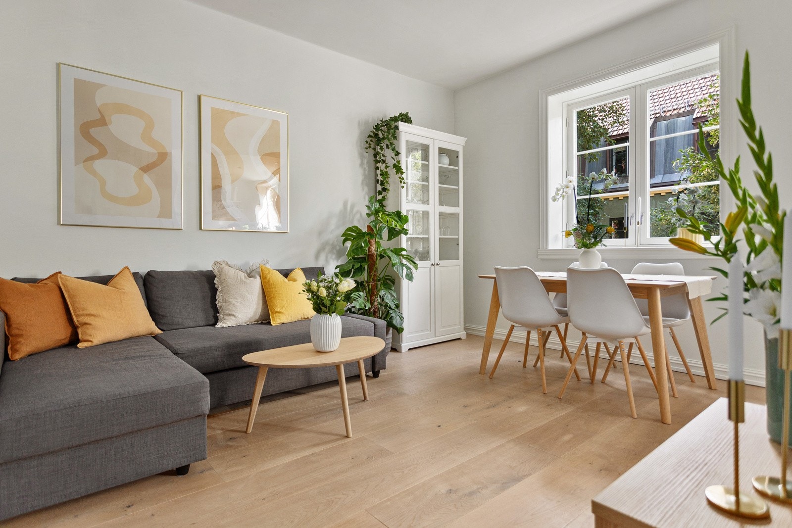 Vi har for salg en veldig tiltalende 3-roms i veldrevet gård med attraktiv beliggenhet sentralt på Sagene. Galleribilde