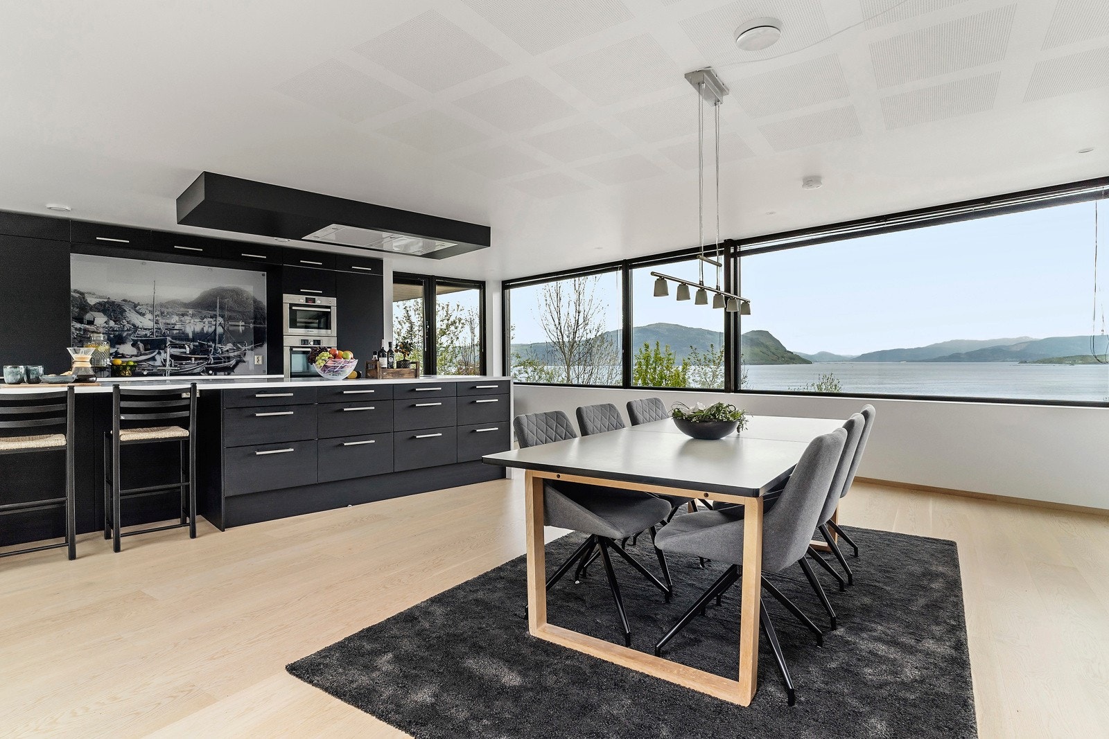 Utsikten er upåklagelig og danner et vakkert bilde man aldri blir lei av Galleribilde