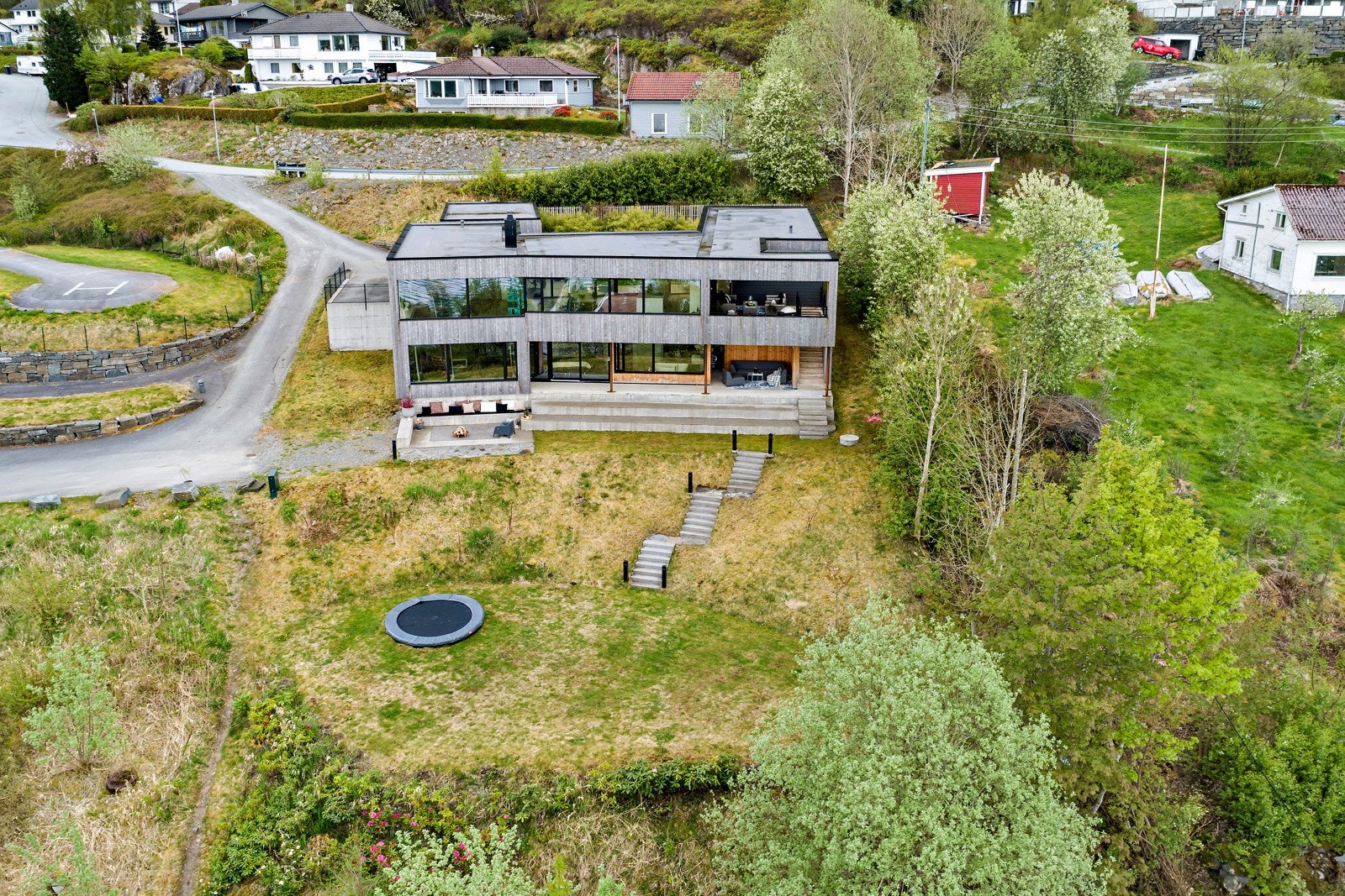 Boligen er tegnet av Ramp arkitekter som har fått frie tøyler til å skape et drømmehjem! Galleribilde