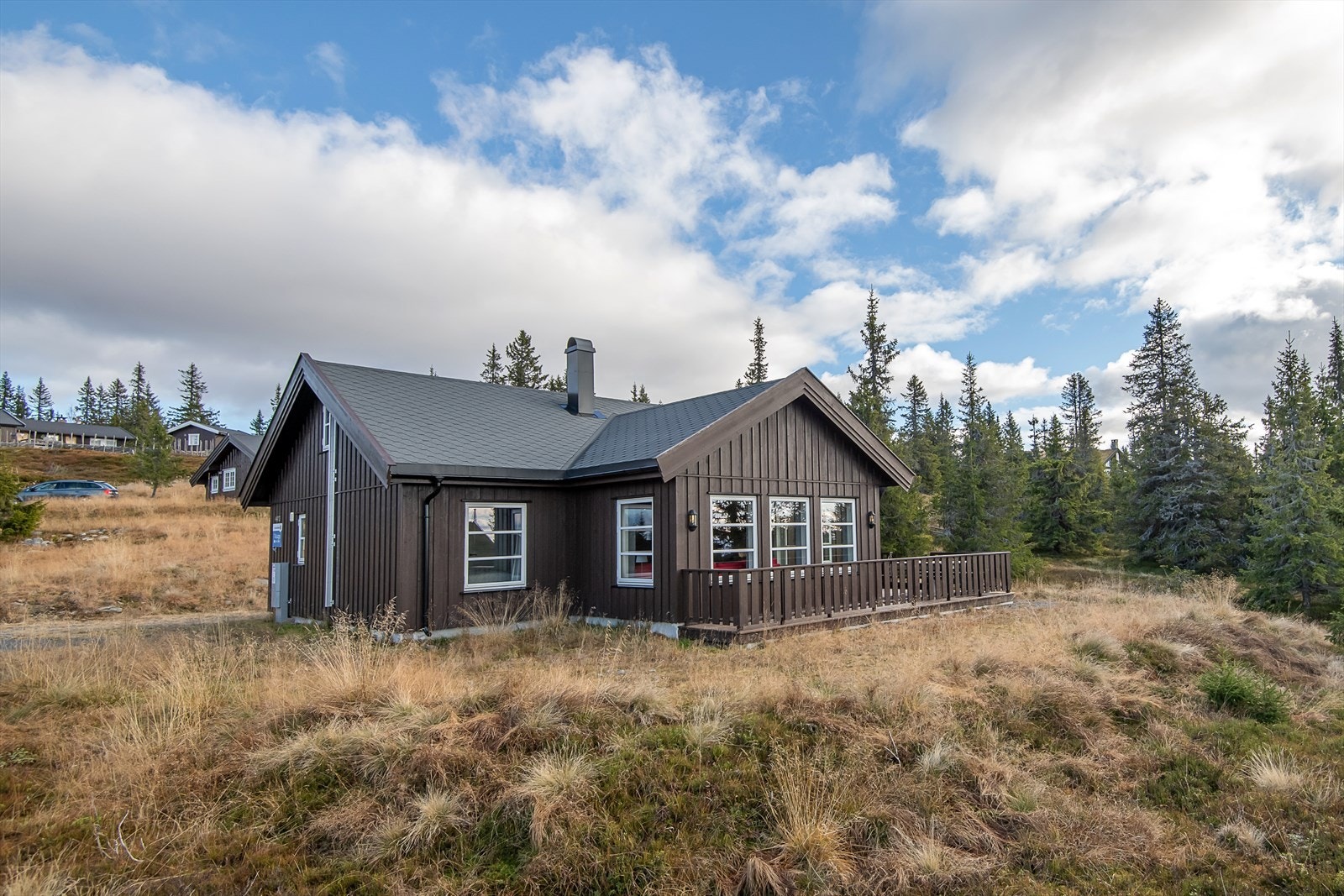 Attraktive omgivelser på Heståsen kan du nå finne drømmehytta til deg og din familie! Galleribilde
