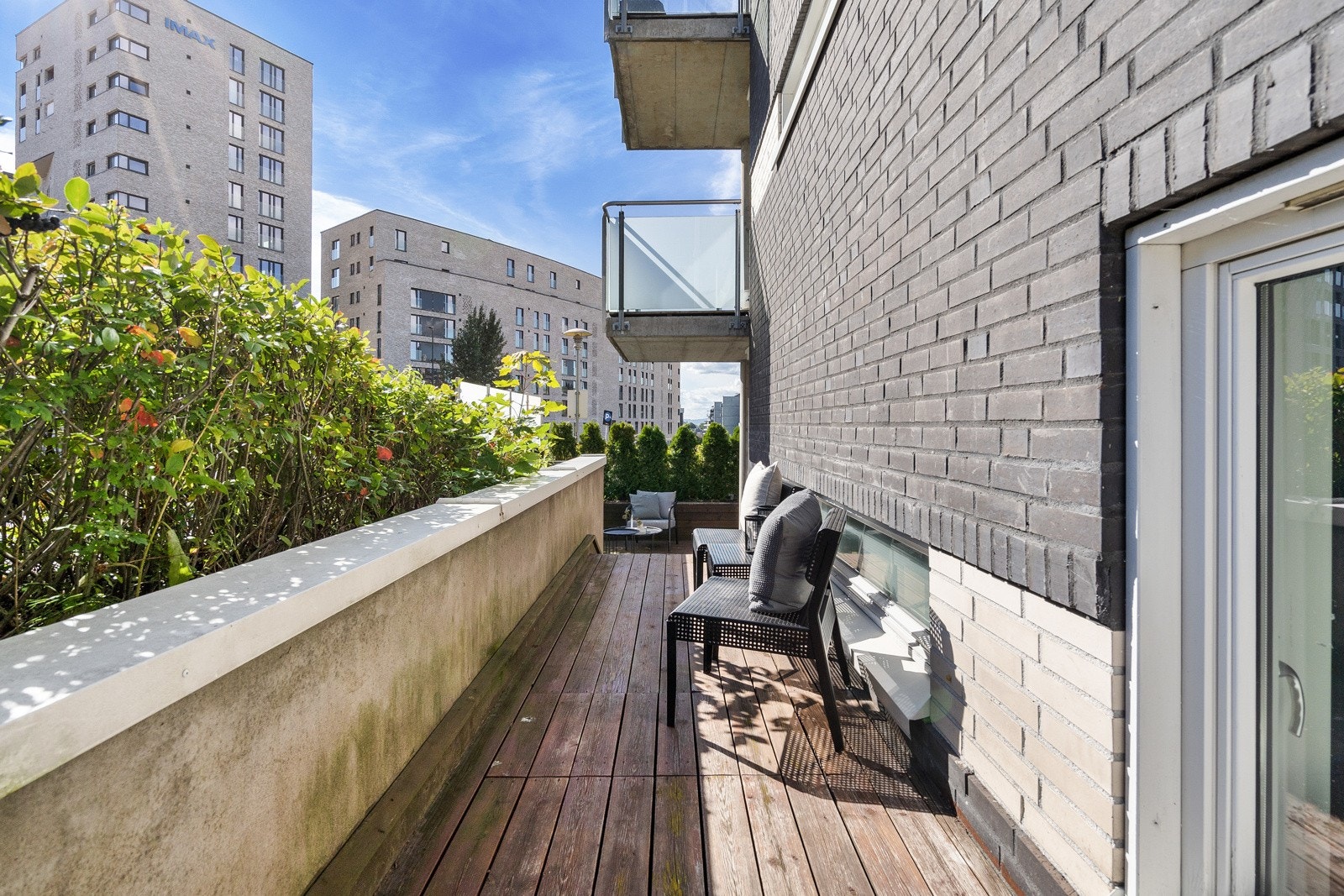 Terrasse. Galleribilde