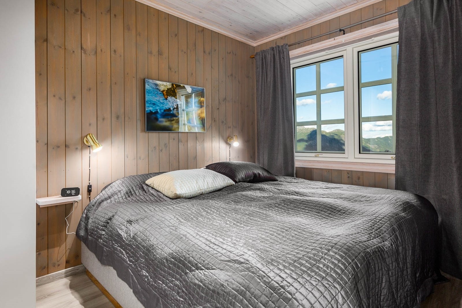 Soverom 2 - Hovedsoverom. Galleribilde