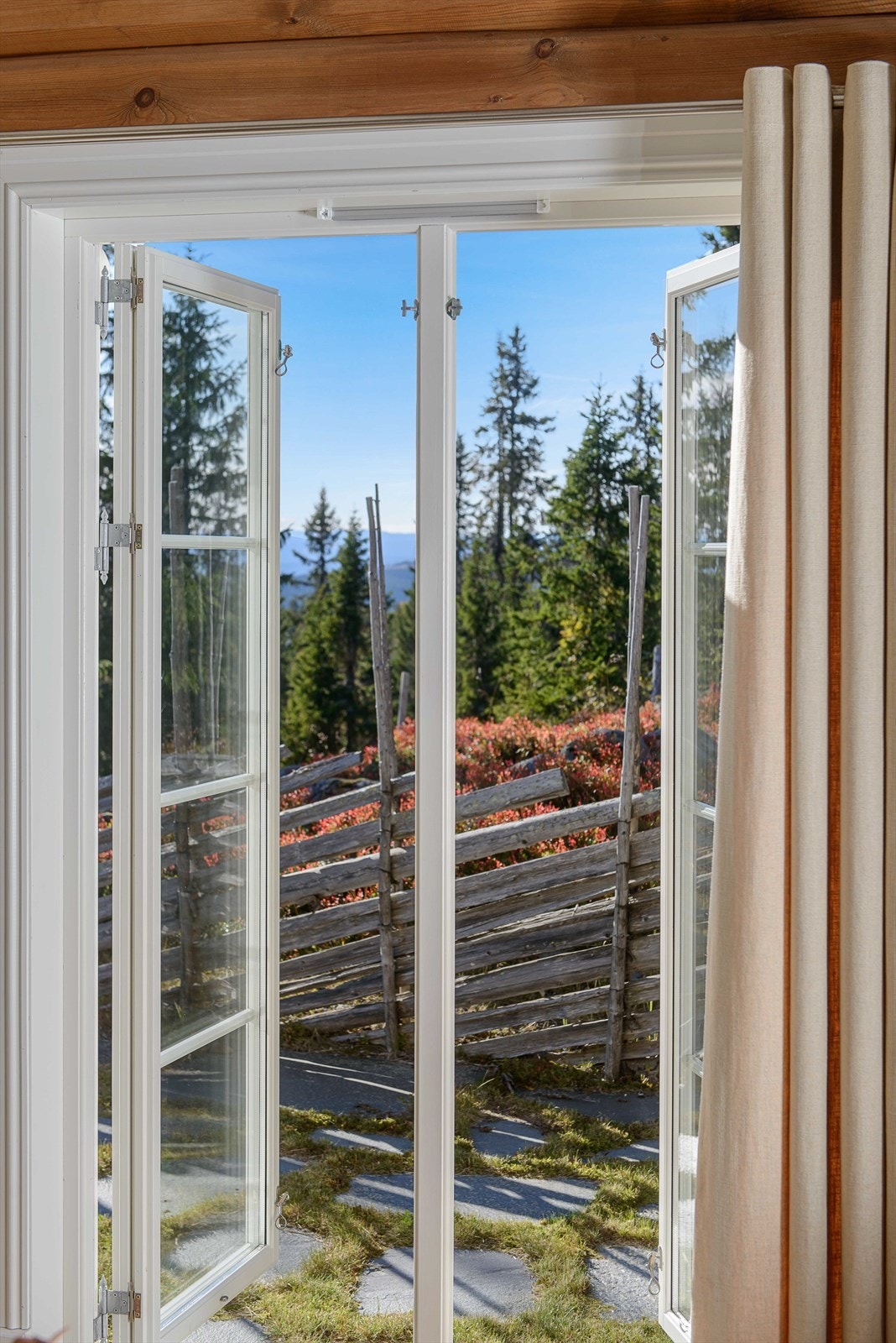 Utsyn fra stuen. Galleribilde