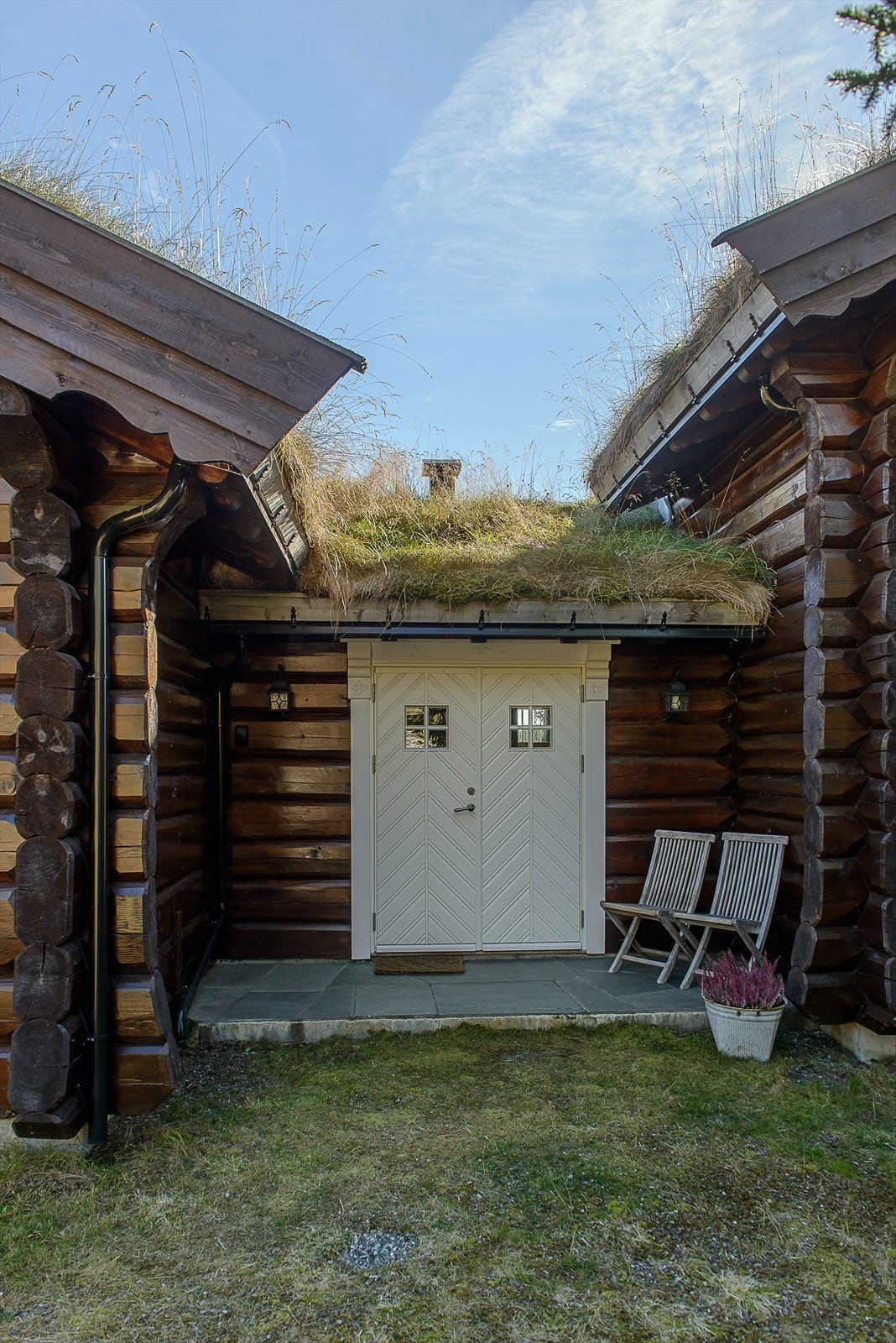 Hyggelig inngangsparti ønsker deg velkommen. Galleribilde