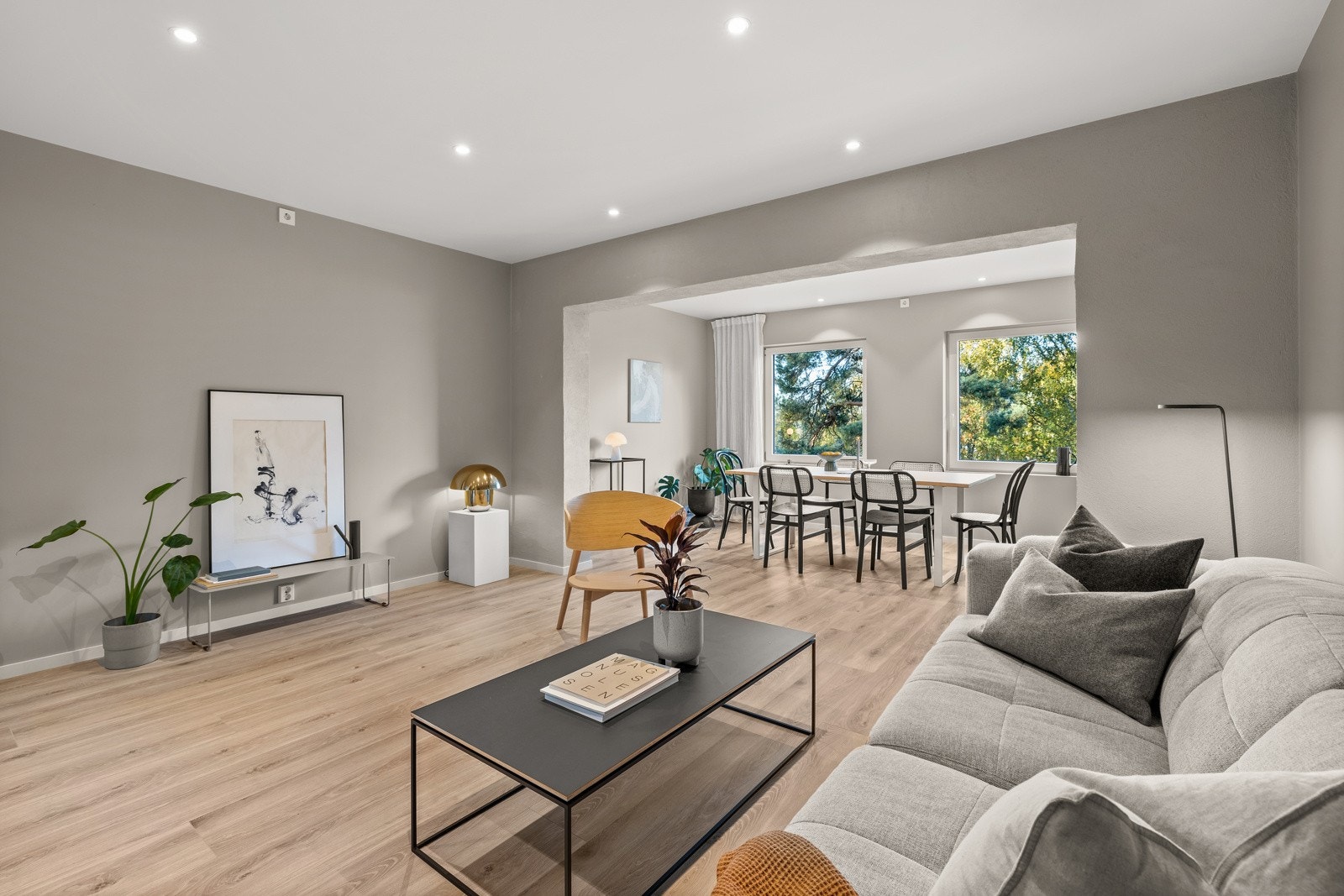 Boligen ble pusset opp i 2022 og har en gjennomgående god standard. Galleribilde