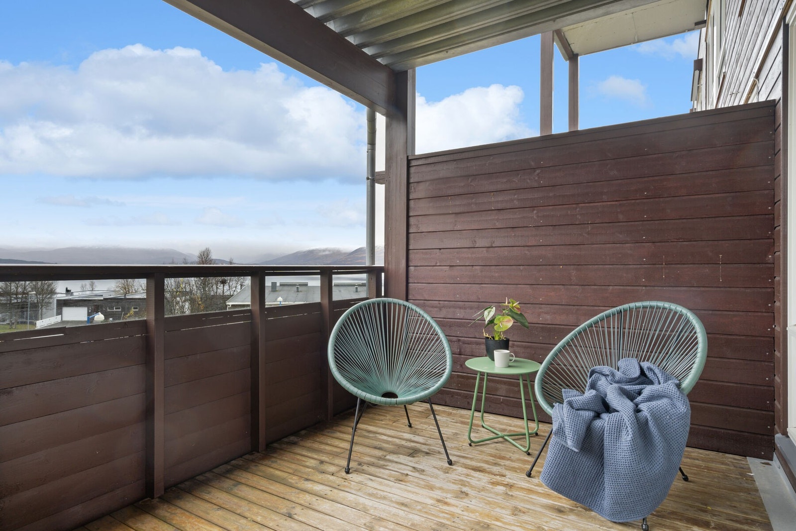Takoverbygd veranda med utgang fra stuen Galleribilde