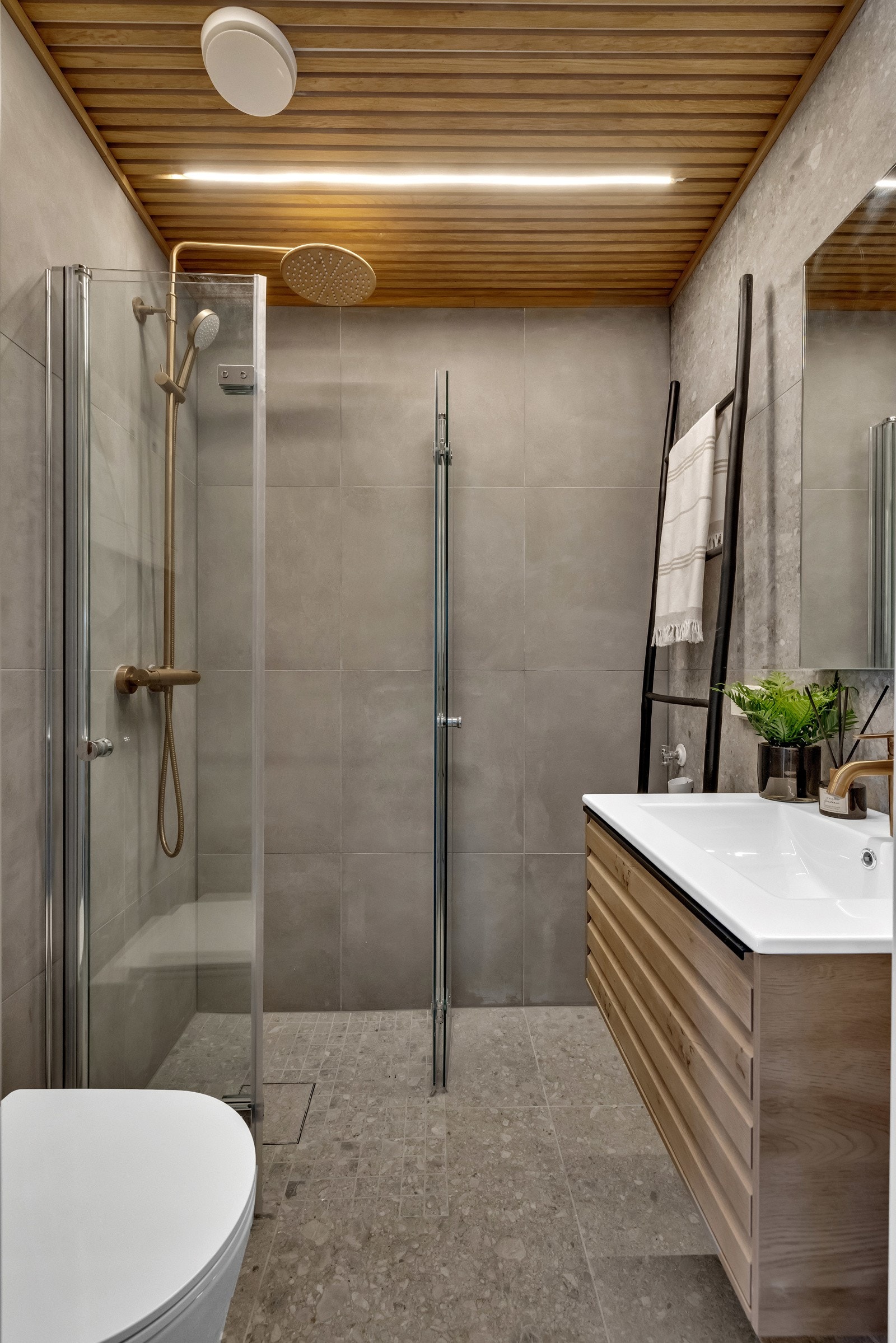 Lekkert bad som ble rehabilitert i 2022 Galleribilde