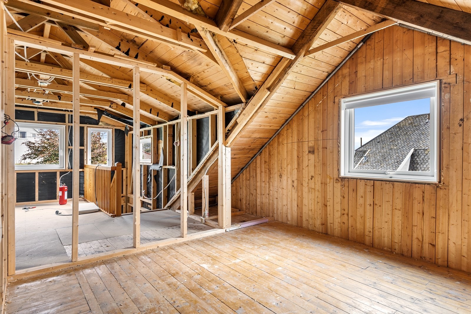 Romslig loft Galleribilde