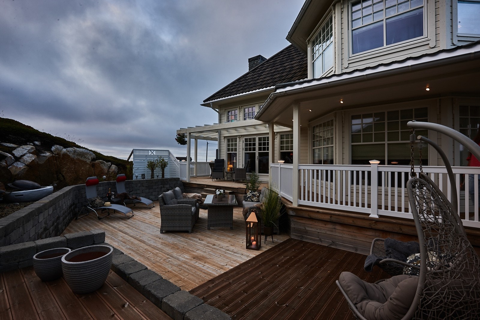 Fin utebelysning til å sette den rette atmosfæren når høsten nærmer seg. Galleribilde