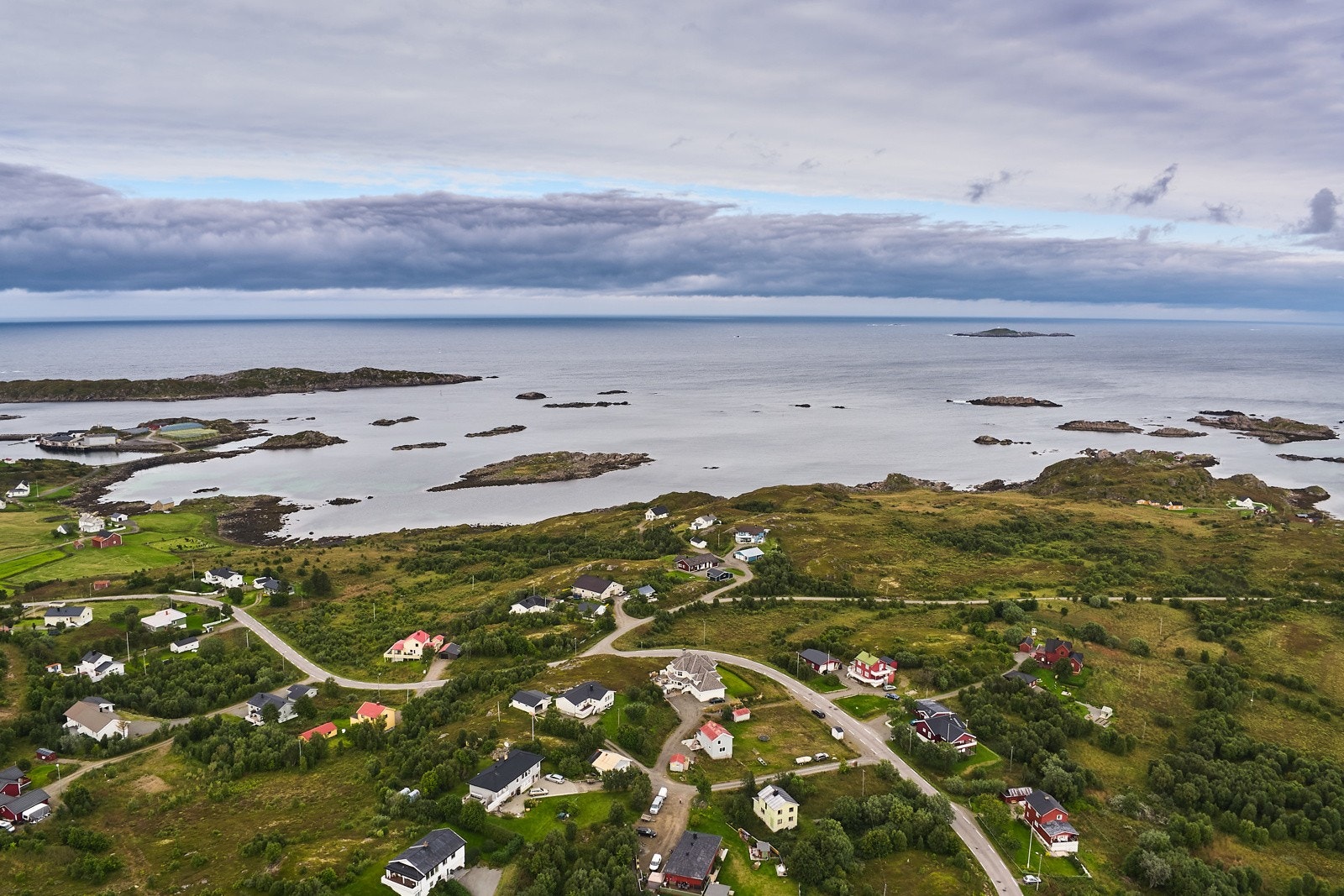 Det er populære turopplevelser som Dronningruta like utenfor ytterdøra, og området forøvrig er et eldorado for den friluftsinteresserte. Galleribilde