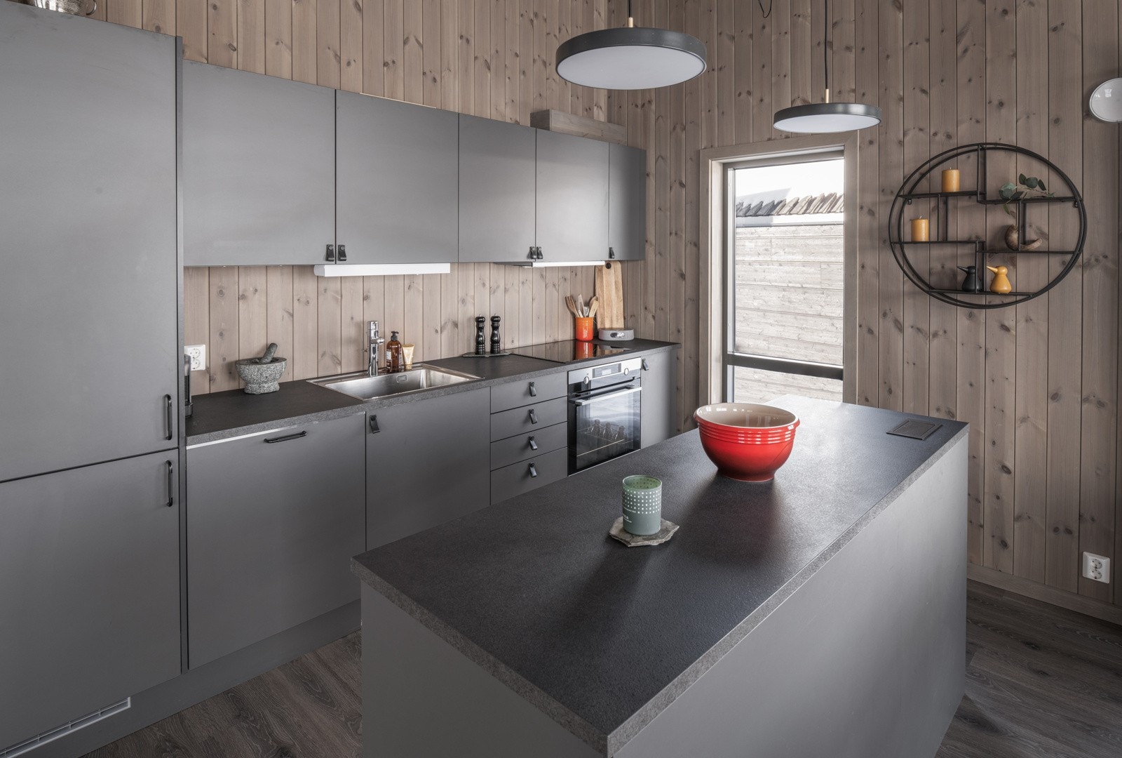 Rikelig med arbeidsplass. Galleribilde