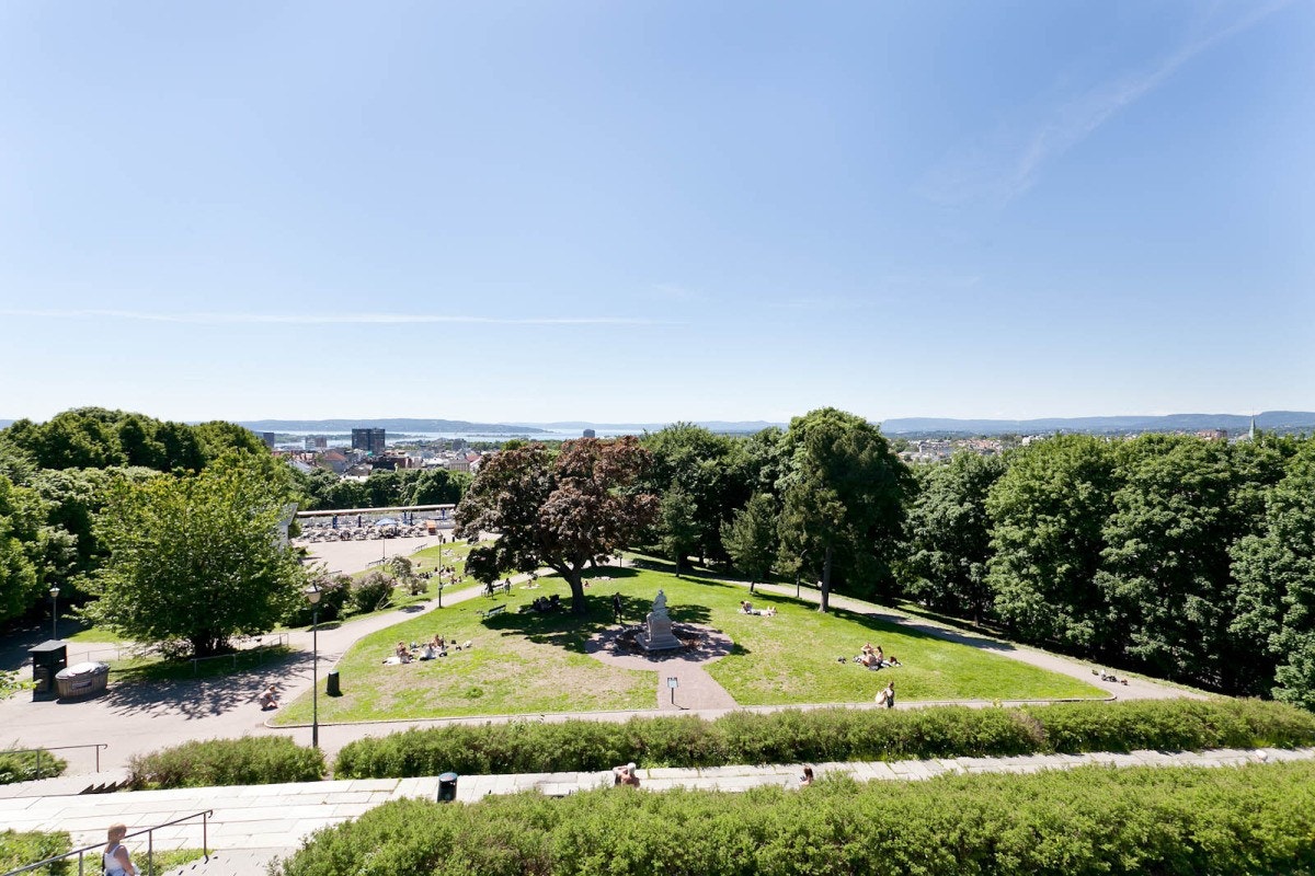 - Nydelig utsikt fra parken på toppen av St.Hans haugen - Galleribilde
