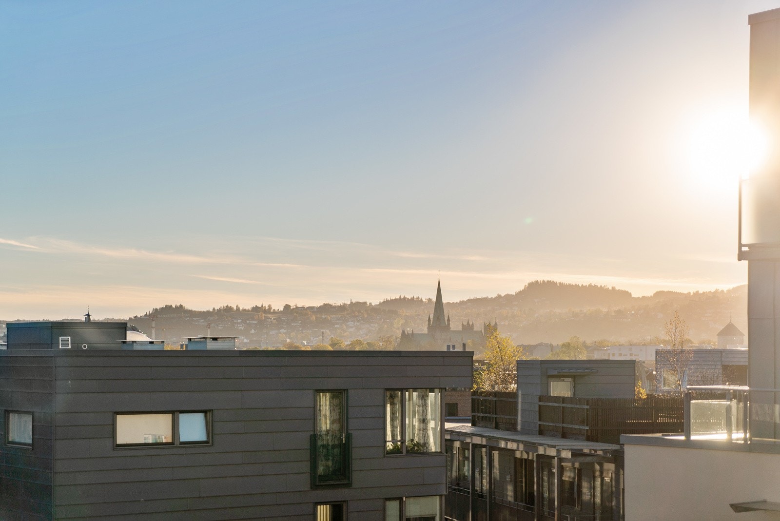 Velkommen til Dyre Halses gate 5 - Innbydende og ettertraktet 2-roms selveierlielighet i 7. etasje på Solsiden Galleribilde