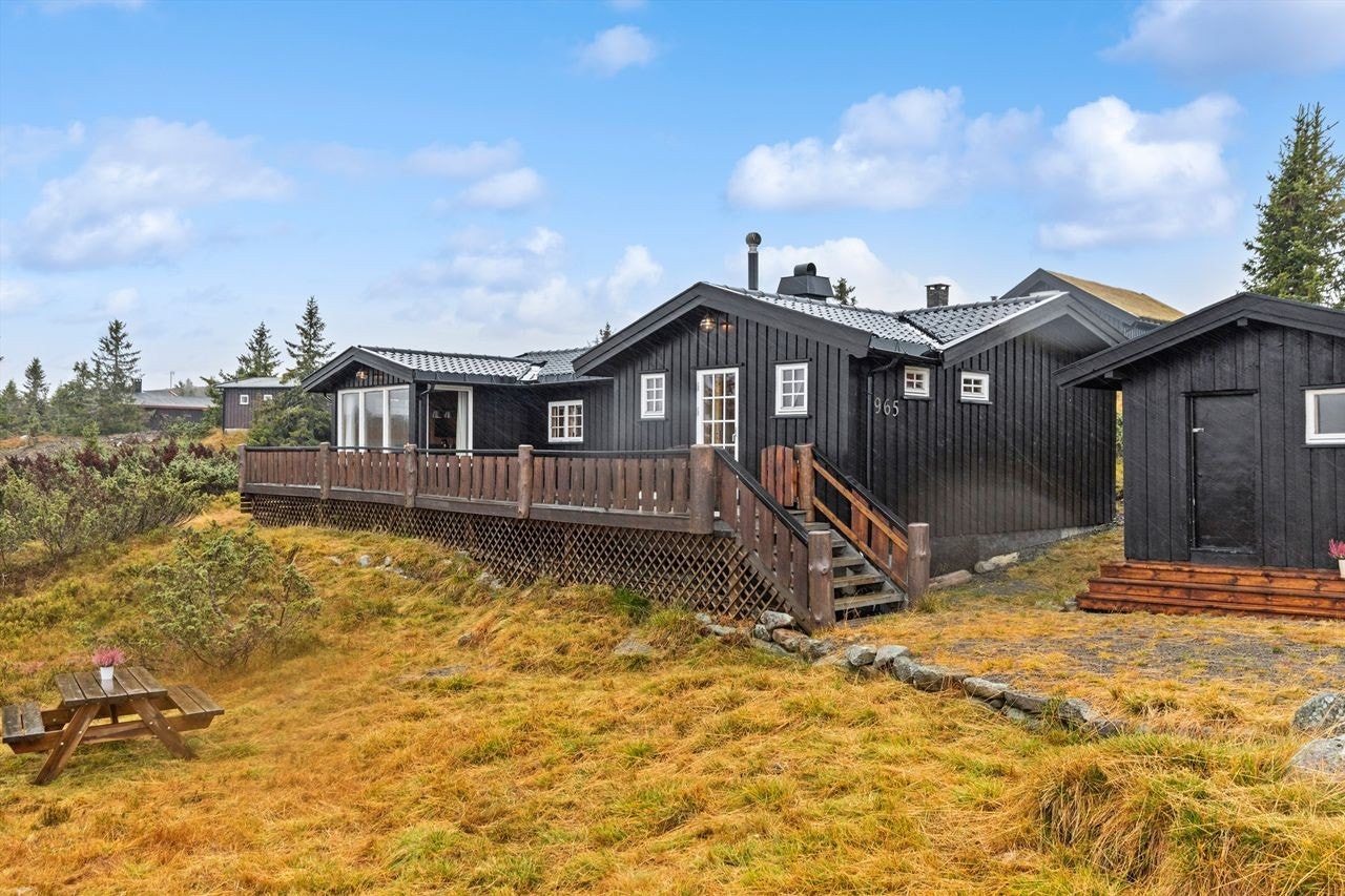 Velkommen til hytte 965 Sjusjøen, beliggende i flott fjellterreng Galleribilde