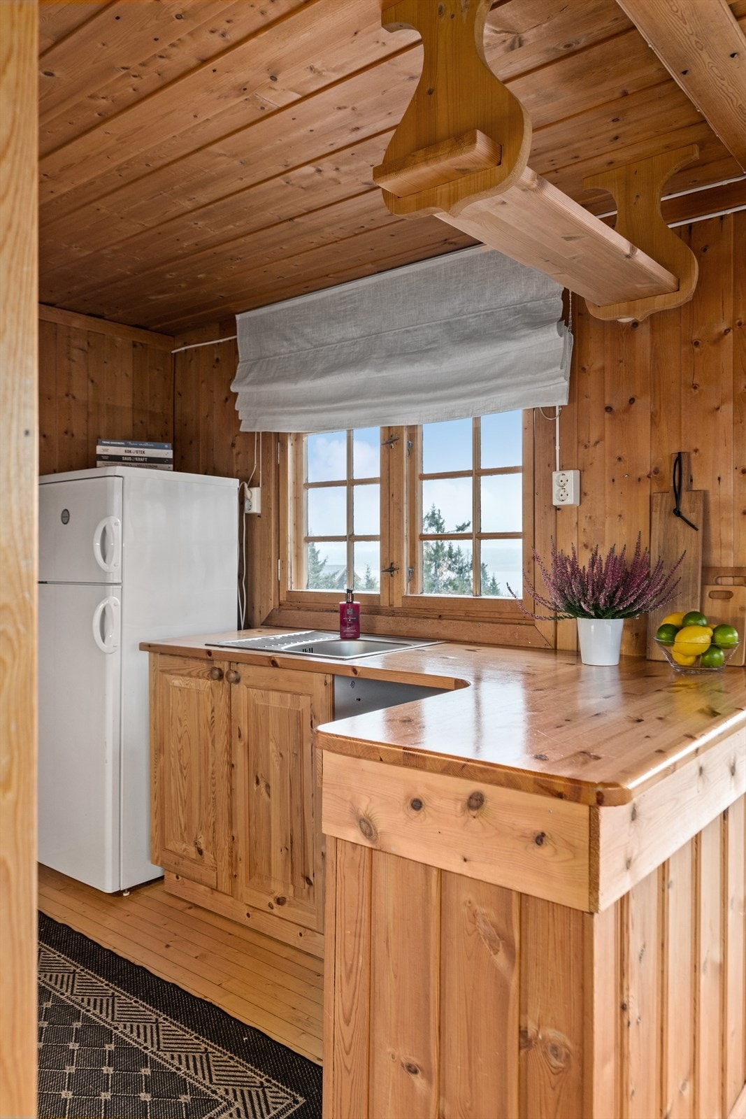 Detaljer fra kjøkken. Galleribilde