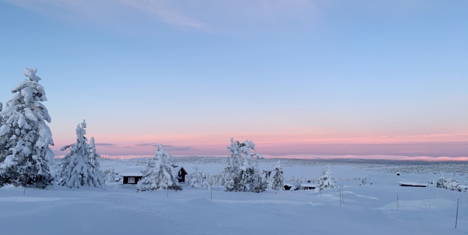 Vinteridyll mot Kroksjøen med omland Galleribilde