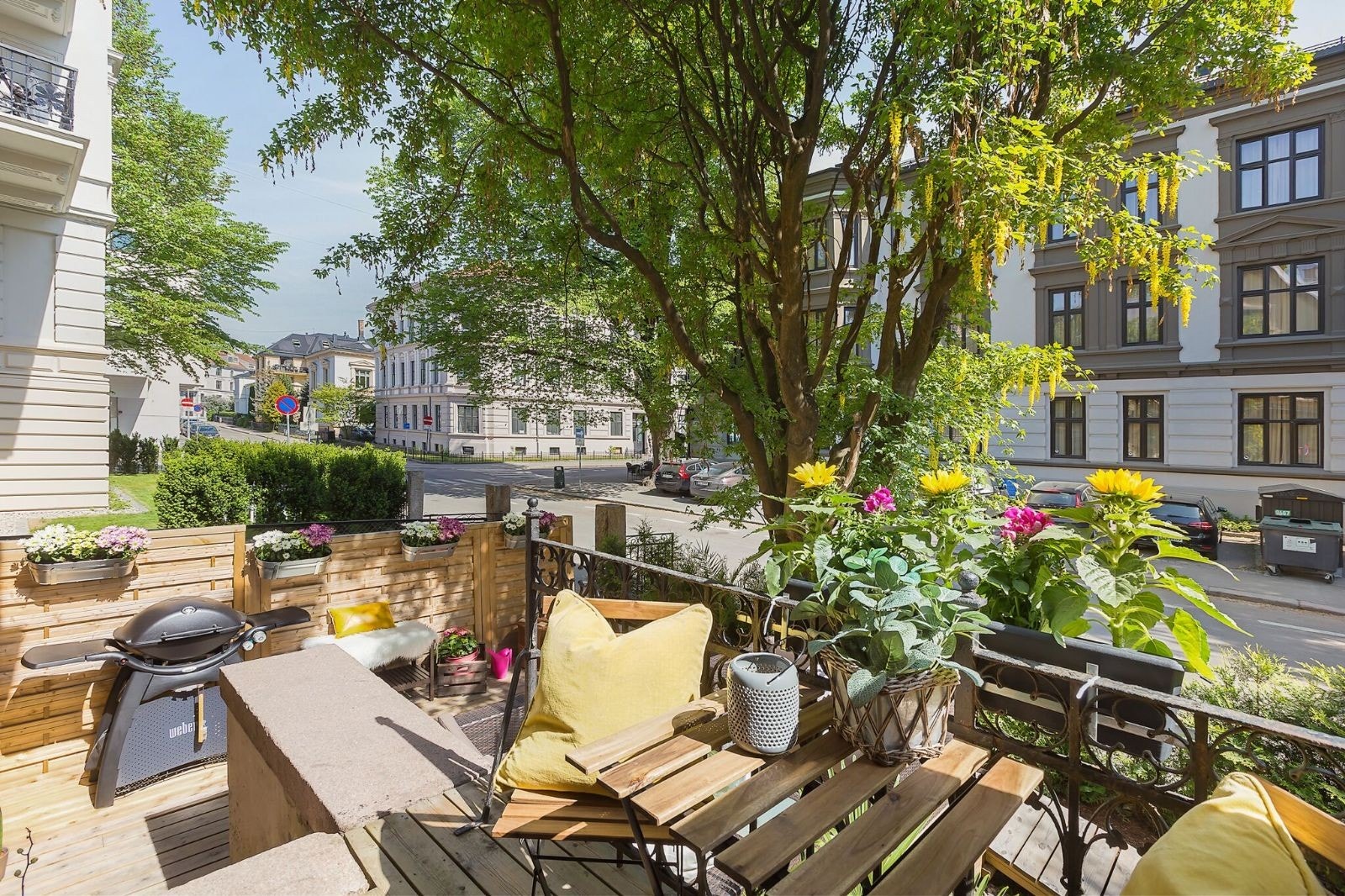 Stort uteområde Galleribilde