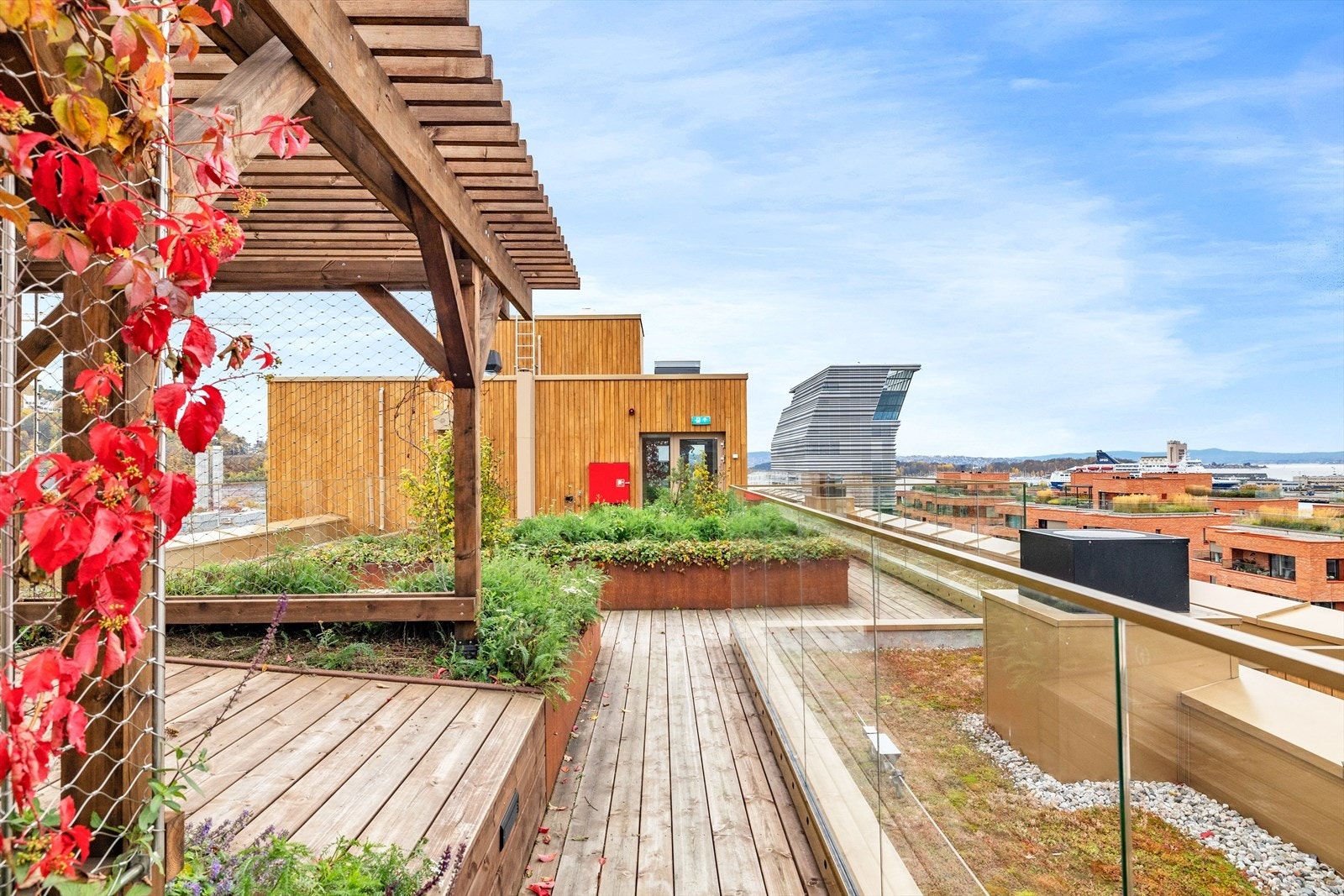 Felles takterrasse til glede for sameiets beboere. Galleribilde