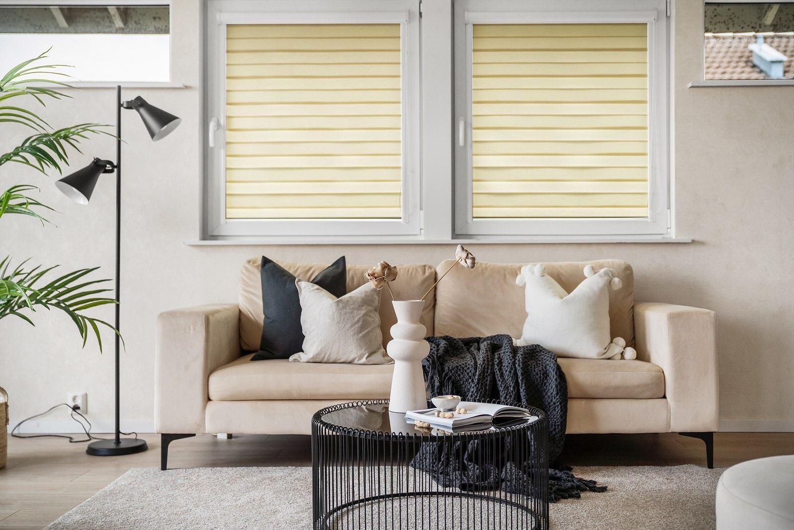 Delikate farger i stuen. Galleribilde