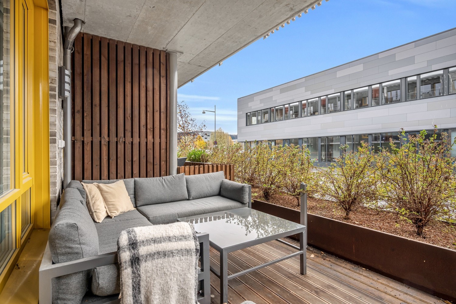 Her nyter man glimrende solforhold fra ca. kl. 09:00 til 21:00 igjennom hele sommeren. Galleribilde