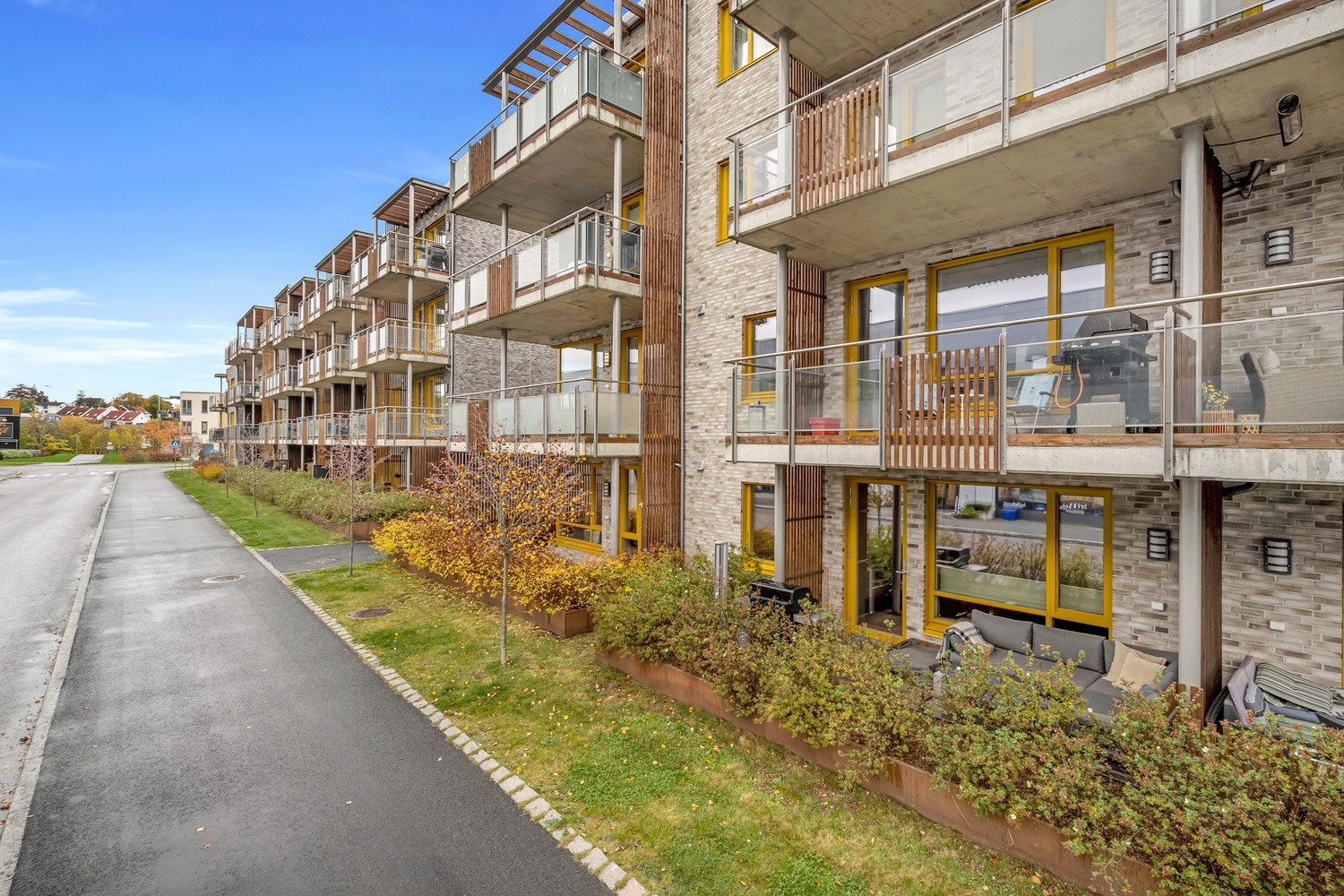 Fra leiligheten er det kort gangavstand til busstopp for Metrobuss nr. 1, samt flere andre linjer. Galleribilde