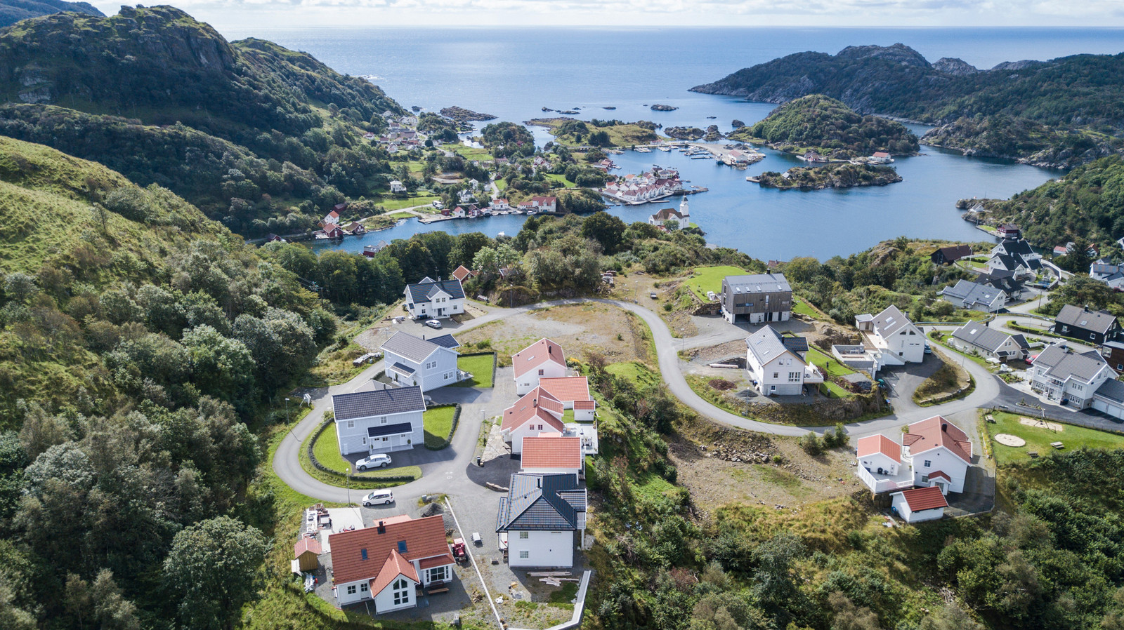 Illustrasjon av boligene plassert på tomt