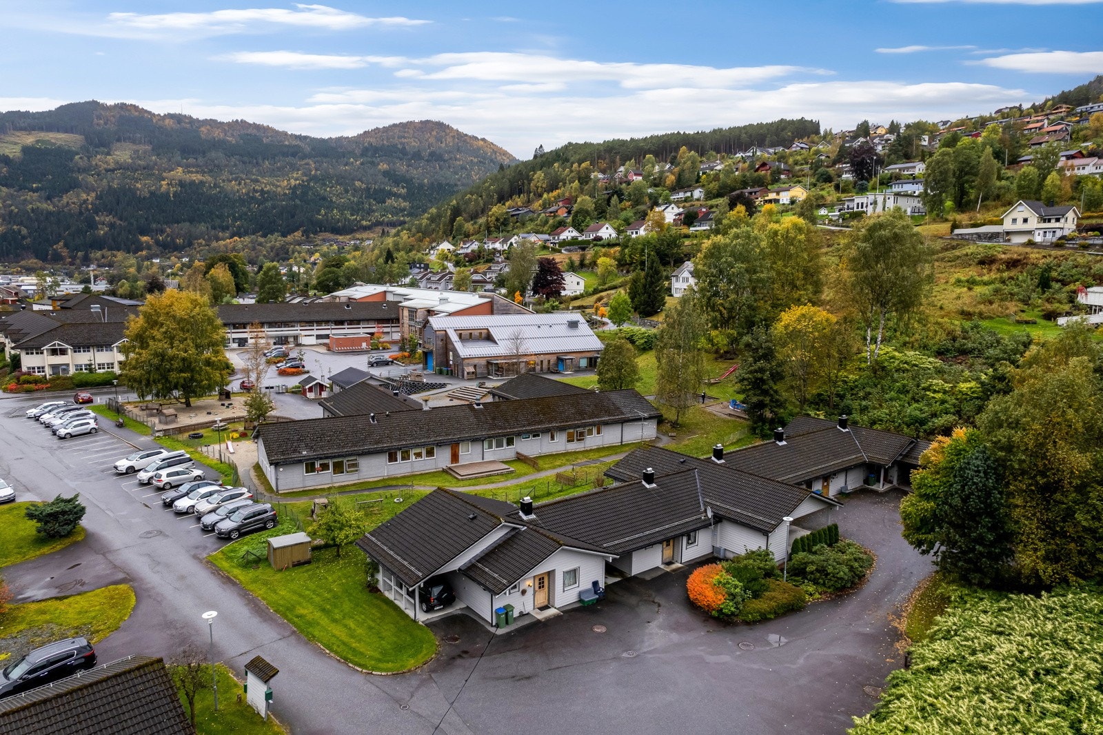 Kvernhusgrenda burettslag er praktisk plassert i Stryn sentrum Galleribilde
