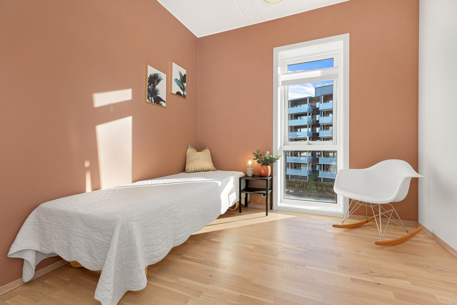 Det andre soverommet kan eksempelvis benyttes som gjesterom, barnerom eller kontor - alt etter dine behov! Galleribilde