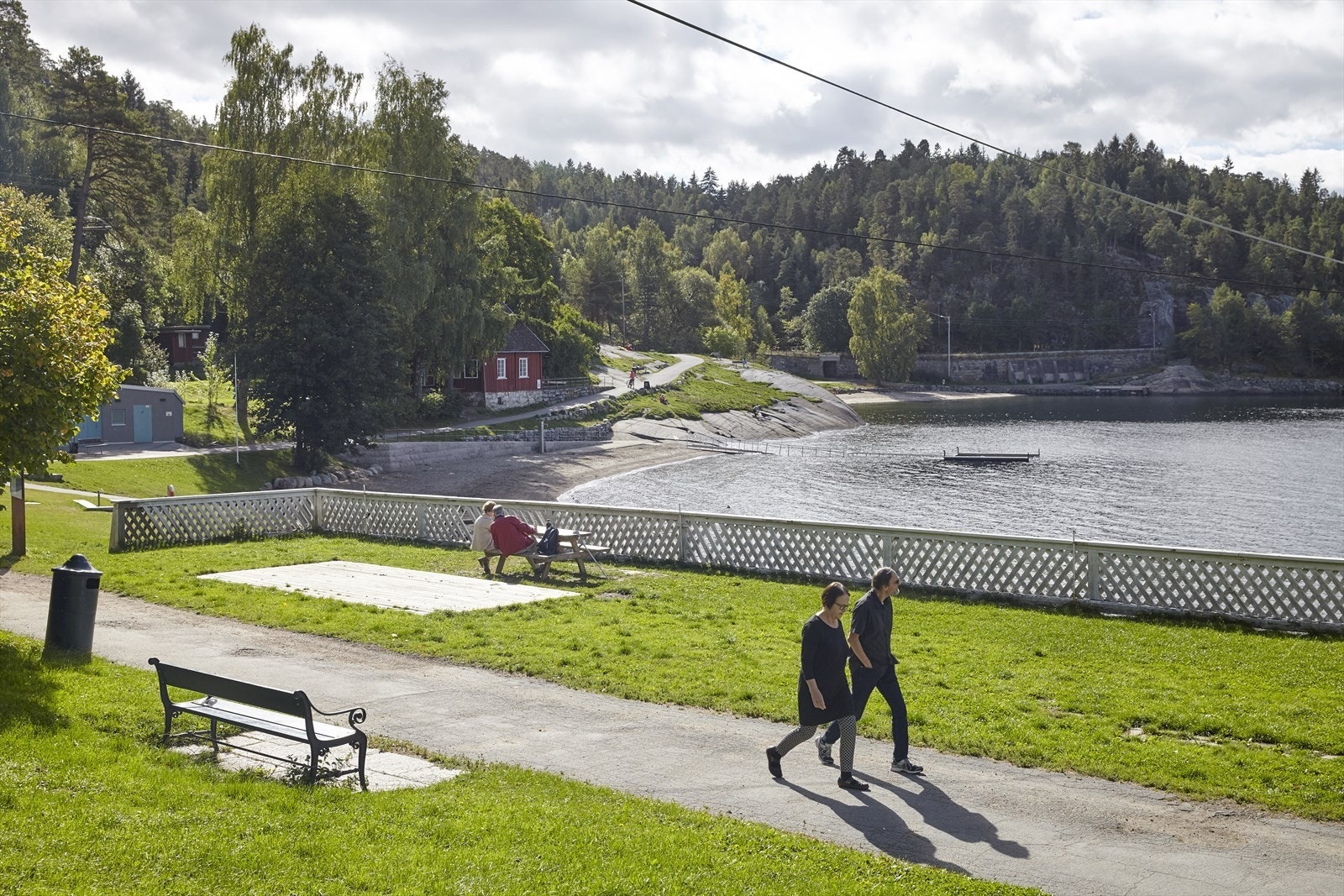 Hvervenbukta er innen gangavstand.jpg Galleribilde