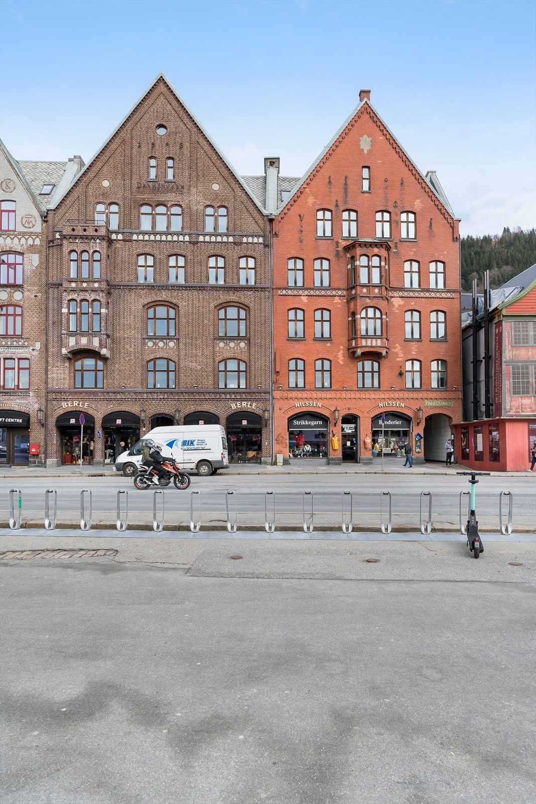 Inngang fra Bryggen.jpg