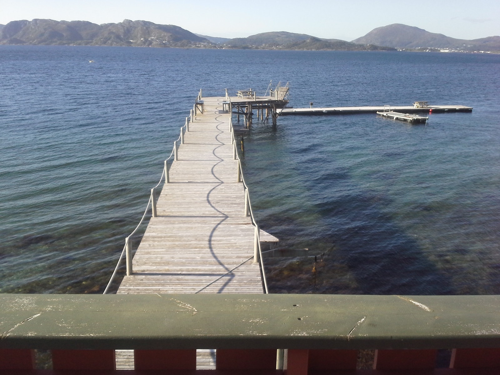 Bryggen sett fra balkong Galleribilde