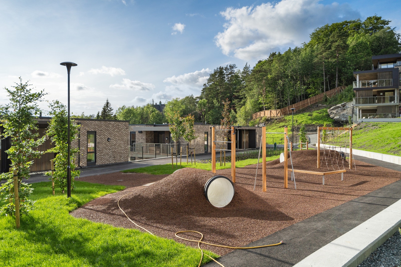 Felles lekeplass/treningsområde Galleribilde