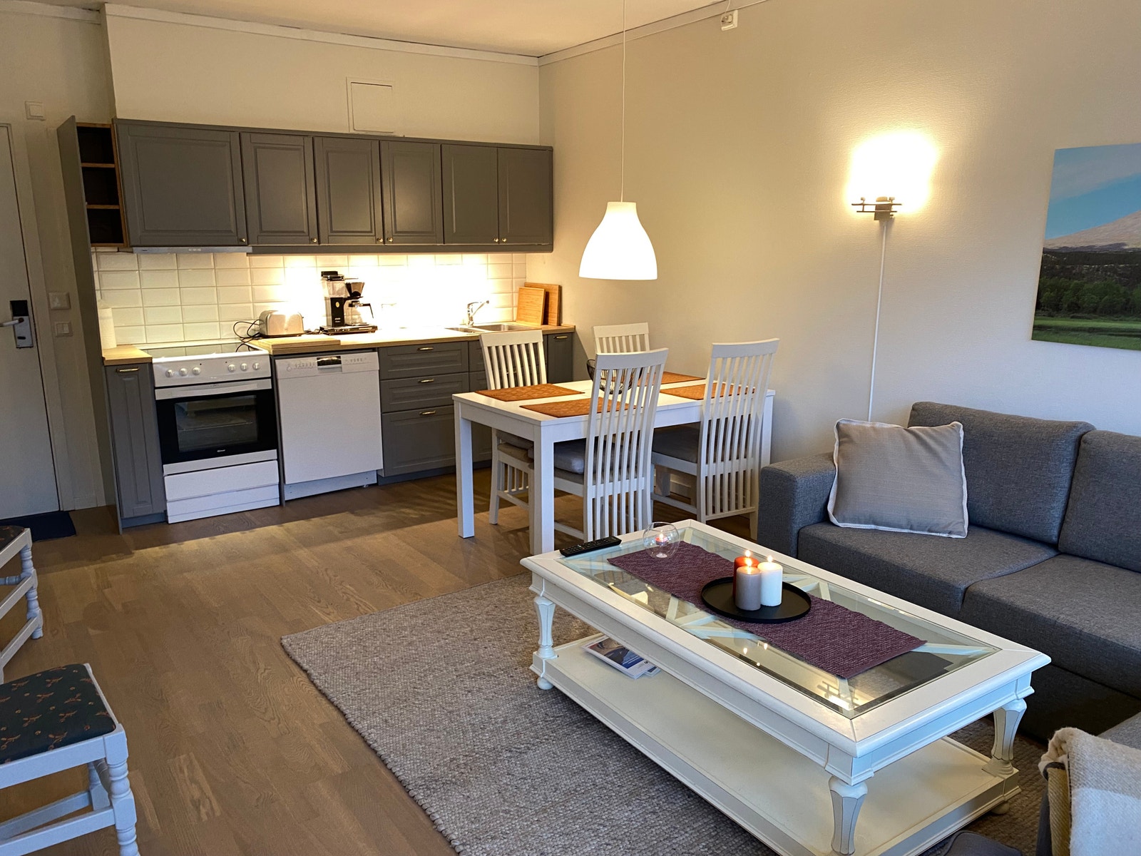 Stue/kjøkken Galleribilde