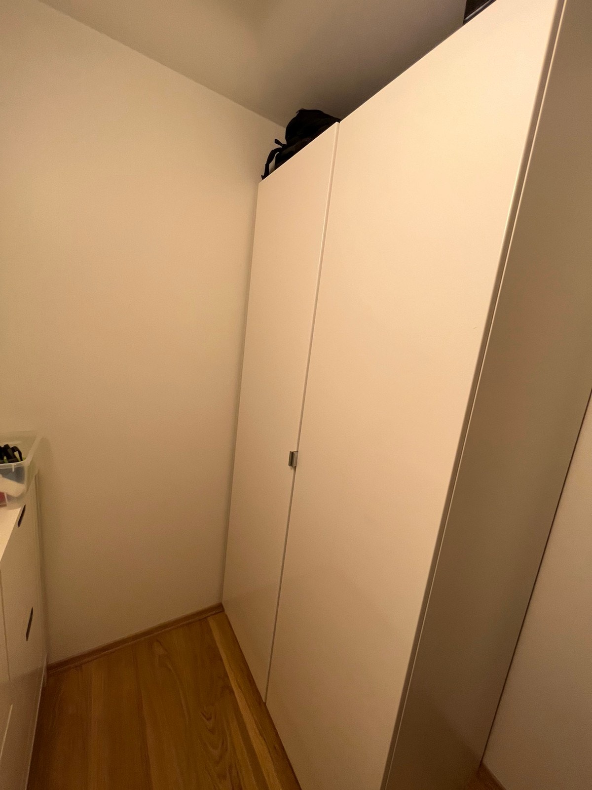 Stort skap i boden Galleribilde