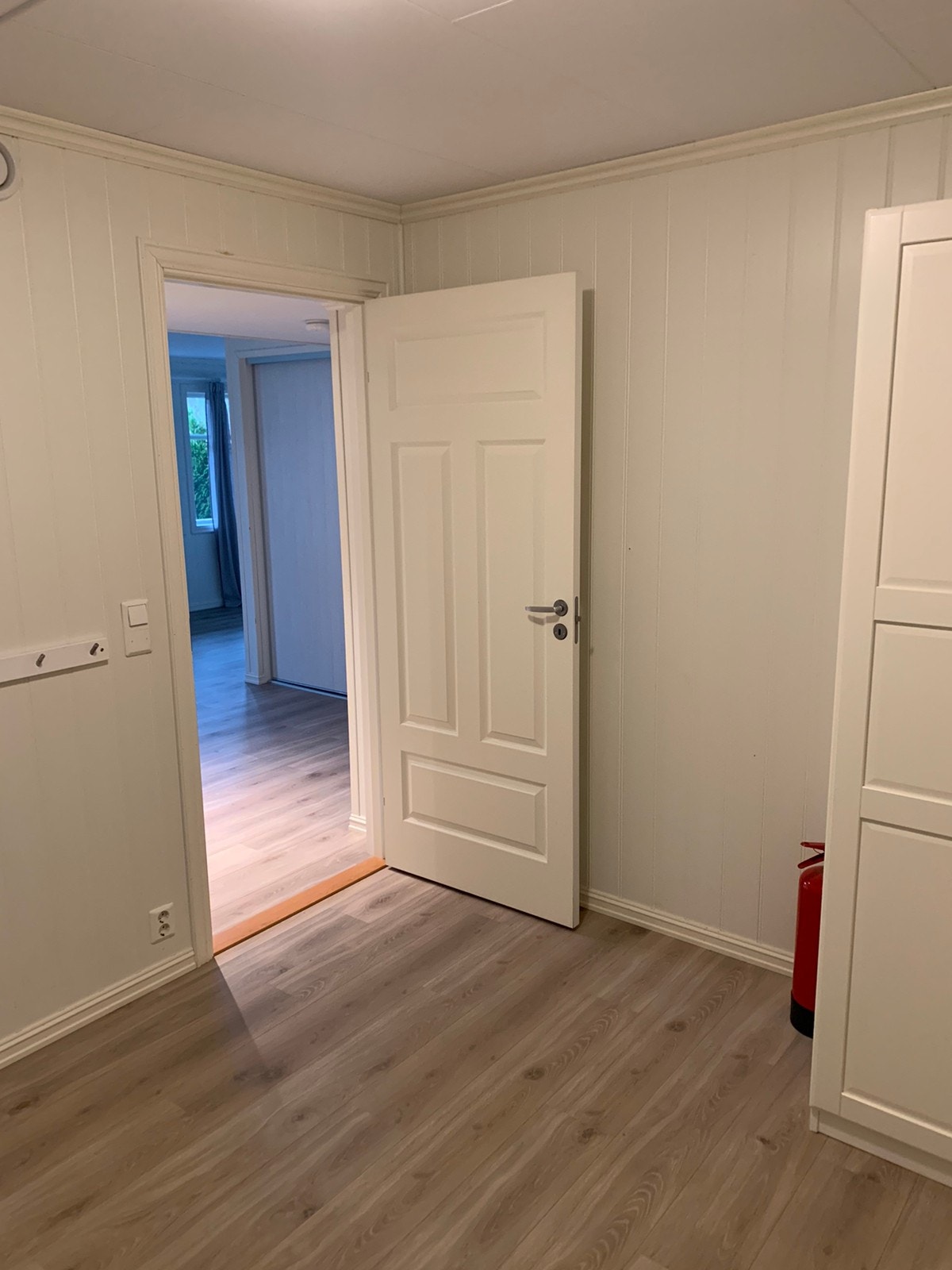 Fra soverom, mot stue Galleribilde