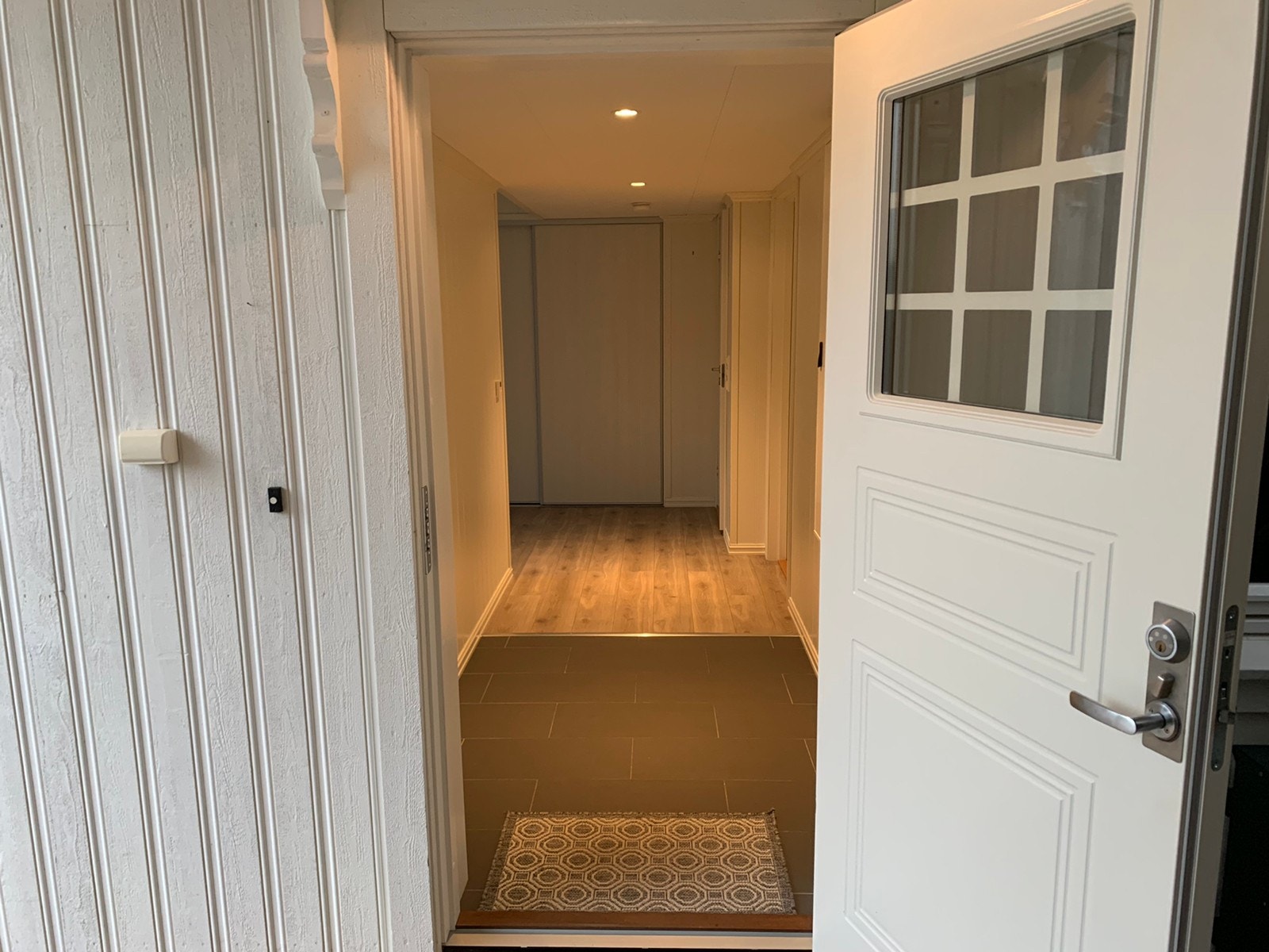 Overbygd inngangsparti Galleribilde