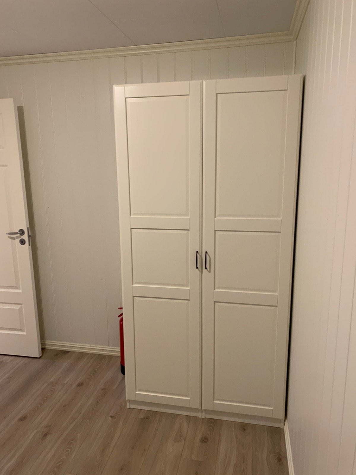 Skap på soverom Galleribilde