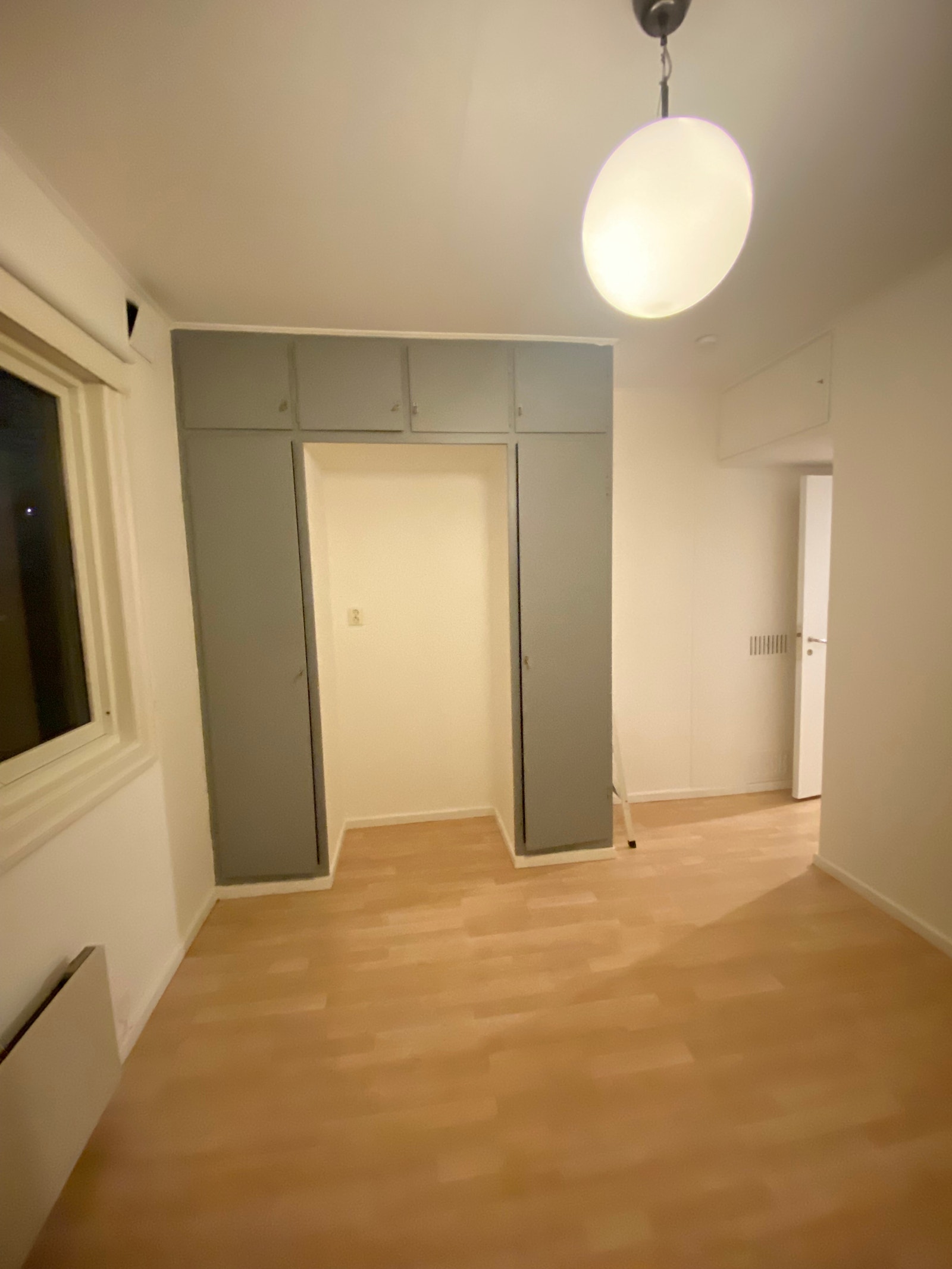 Soverom 1 - Ekstra skapplass Galleribilde