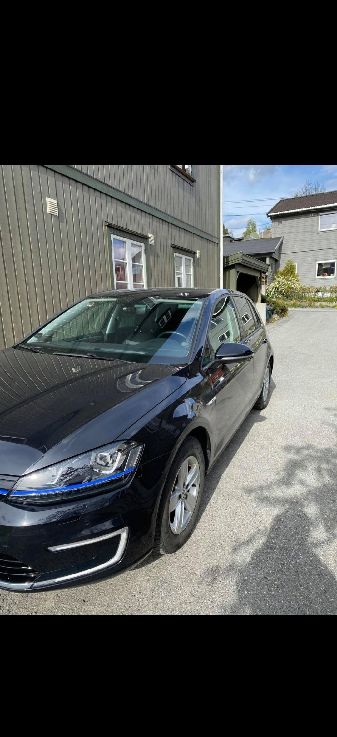 Volkswagen Golf E-GOLF 2